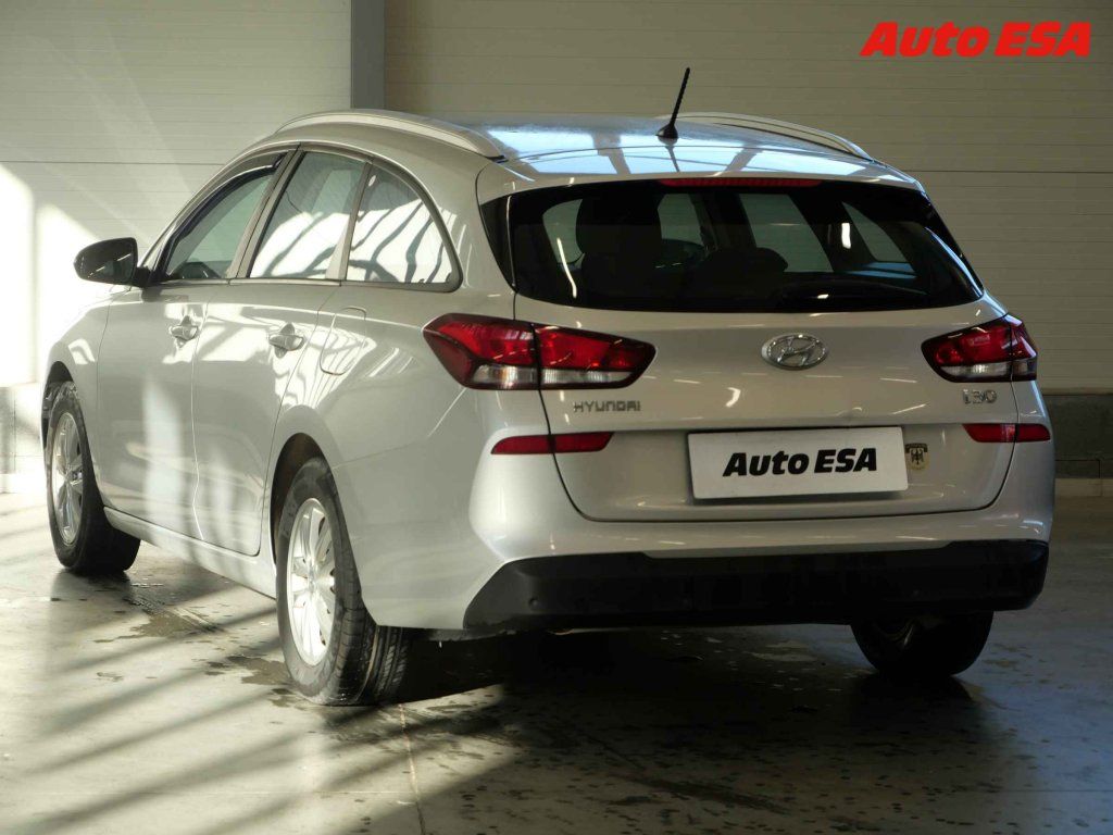 Hyundai i30, 1.6crdi,ČR - fotka 6