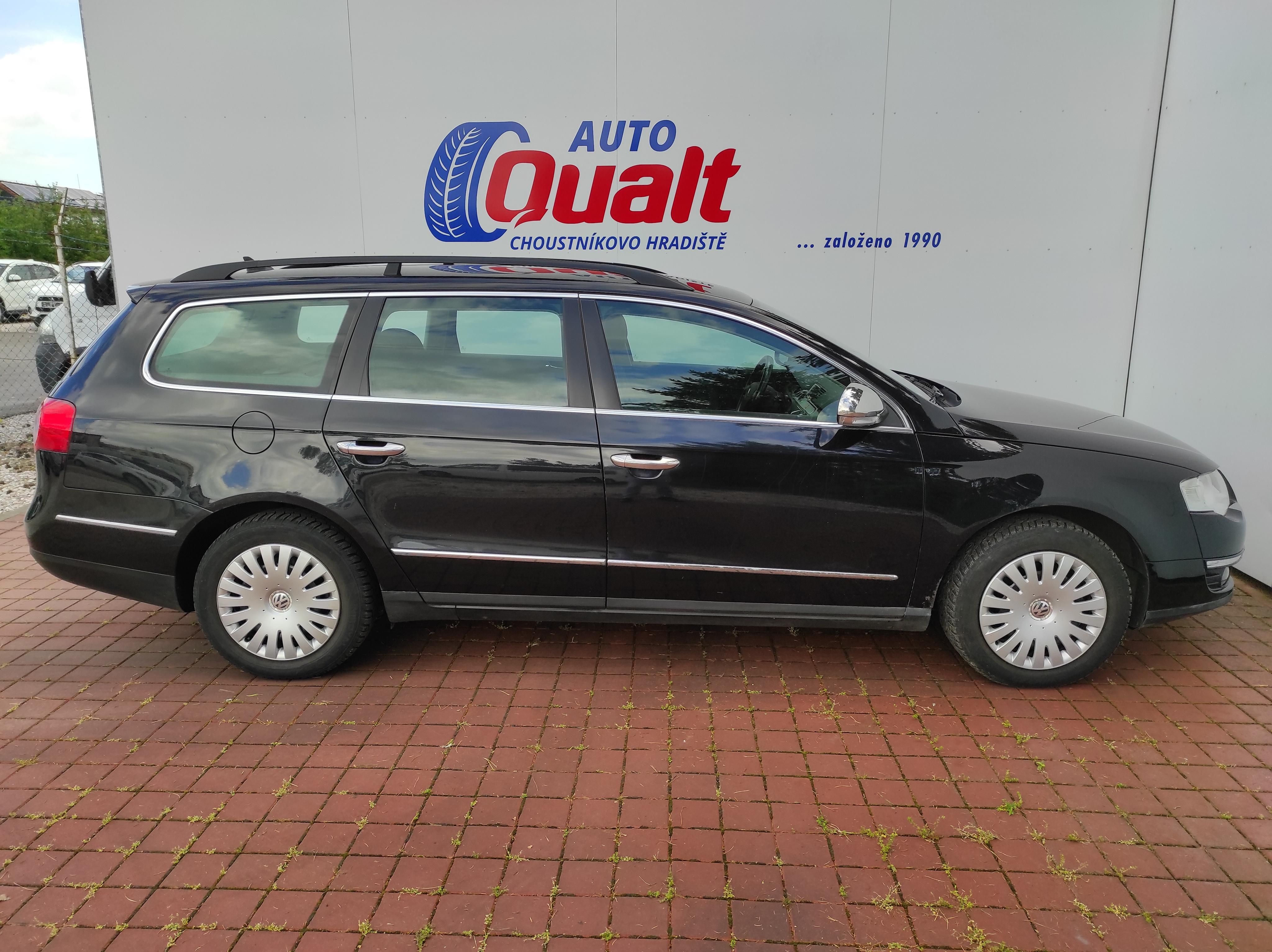Volkswagen Passat Variant, Kombi 2.0 TDi DVOUZÓN. KLIMA - fotka 4