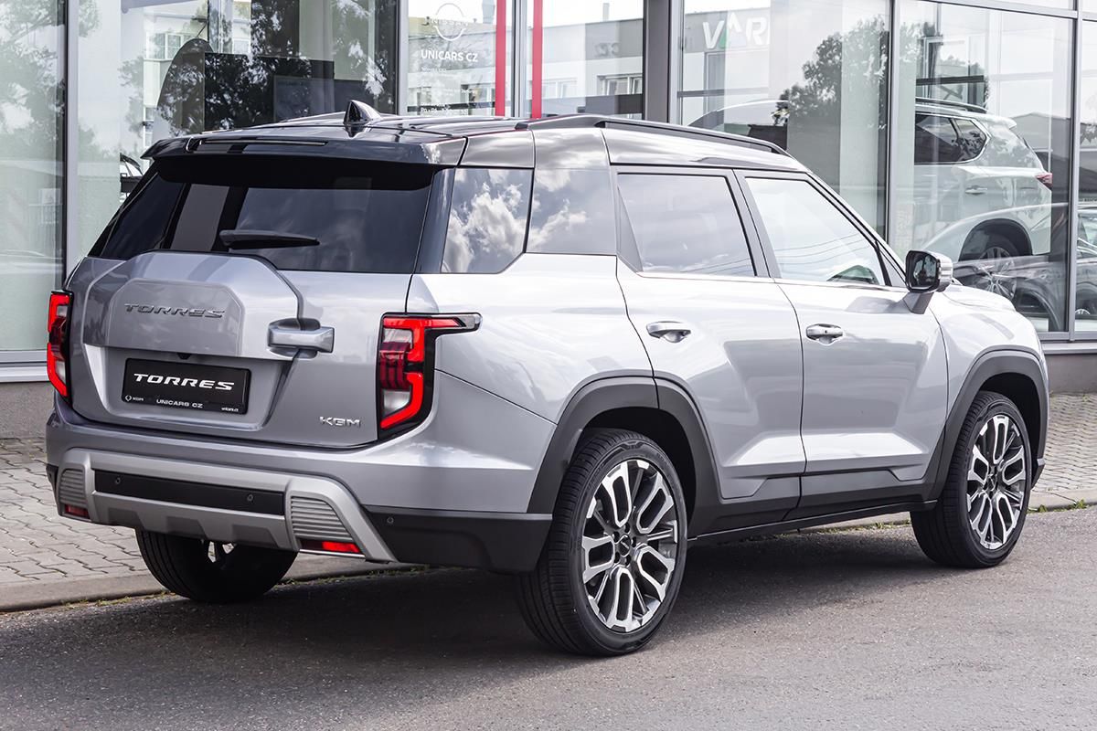 SsangYong Torres, 1,5 GDI 4WD AT PREMIUM 5el.dve - fotka 5