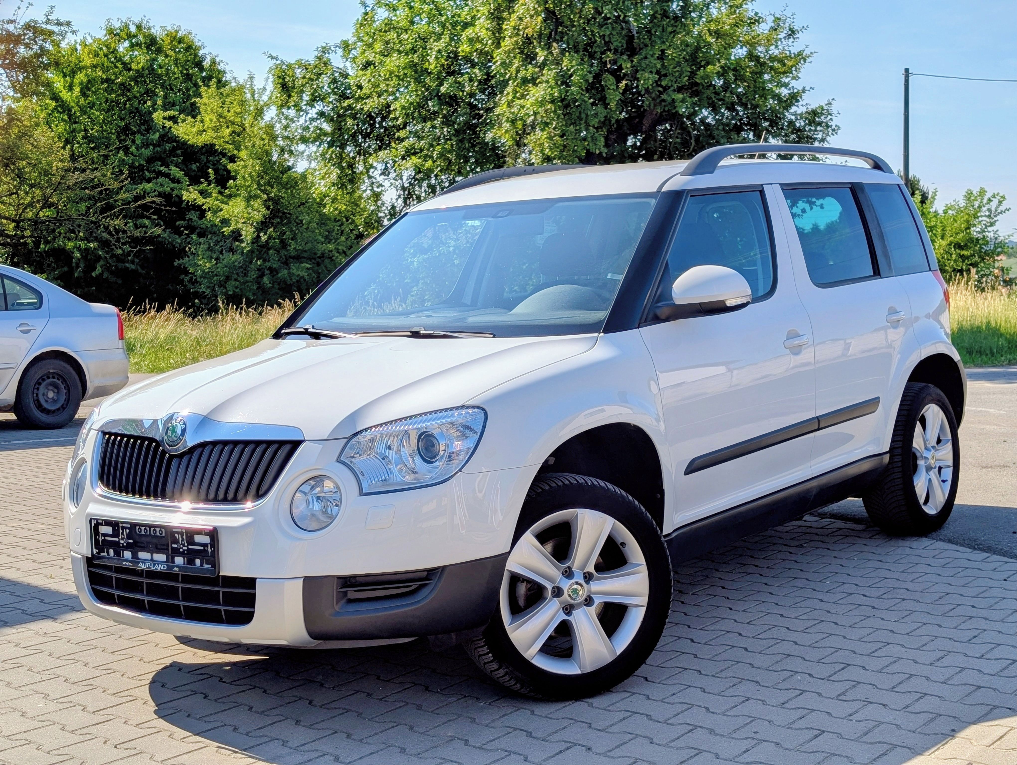 Škoda Yeti, 2.0TDi 103kW 4x4 TAŽNE ELEGANC - fotka 2
