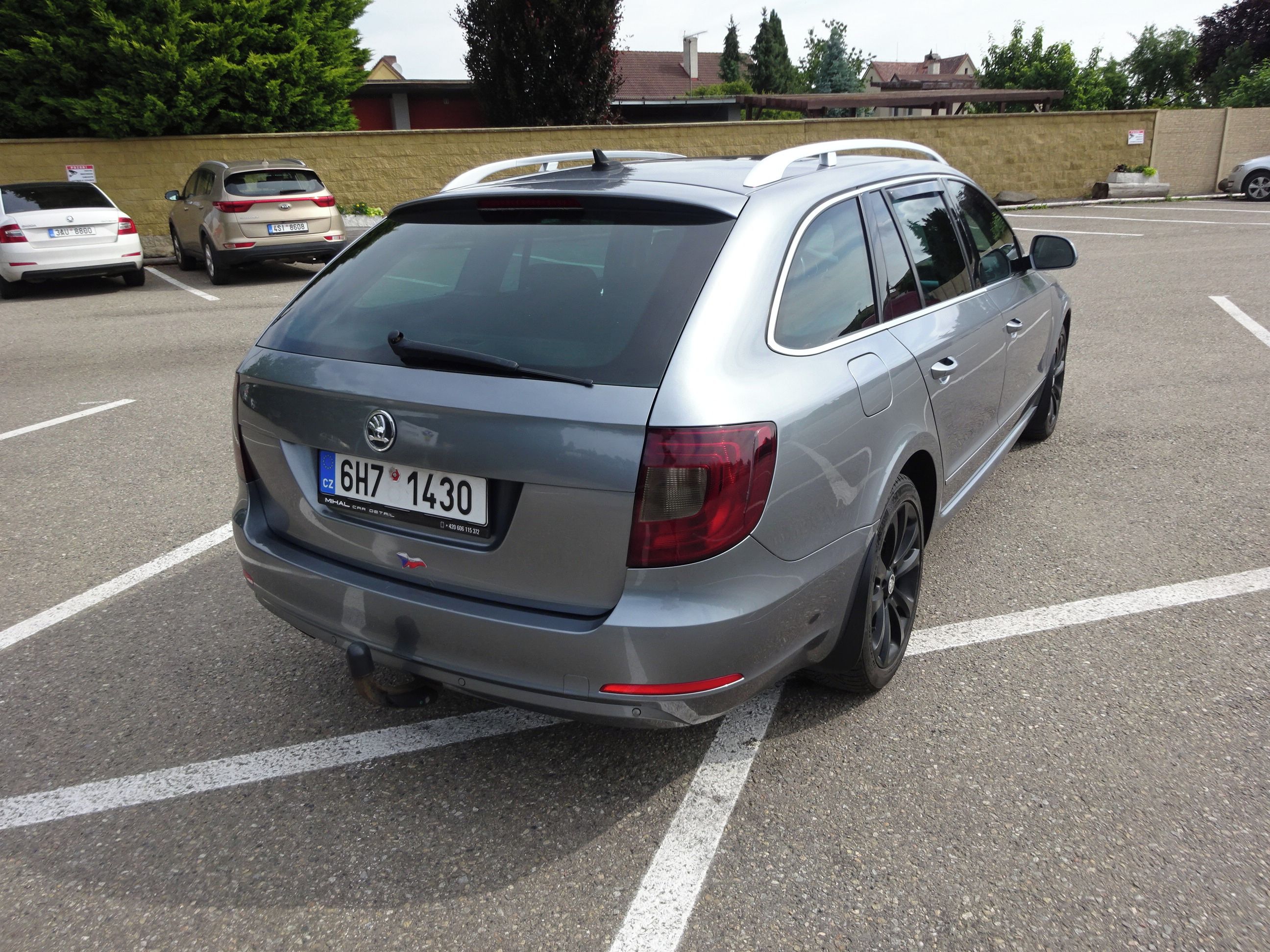 Škoda Superb, 2.0 TDI (125 kw) AUTOMAT - fotka 4