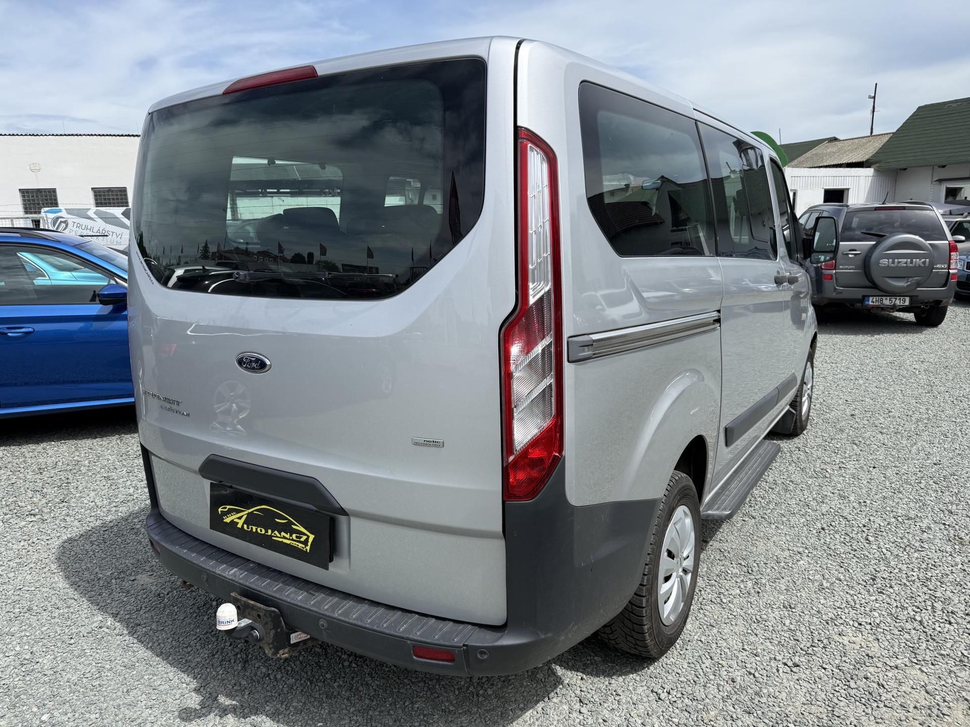 Ford Tourneo Custom, 2.2 TDCI 8 MÍST - fotka 6