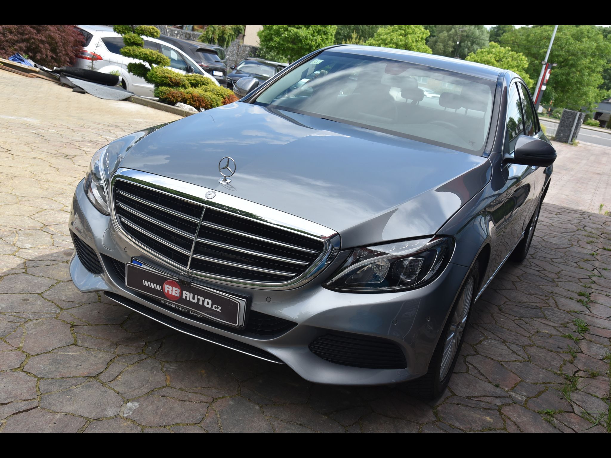 Mercedes-Benz Třídy C, 180 115 kw - fotka 3