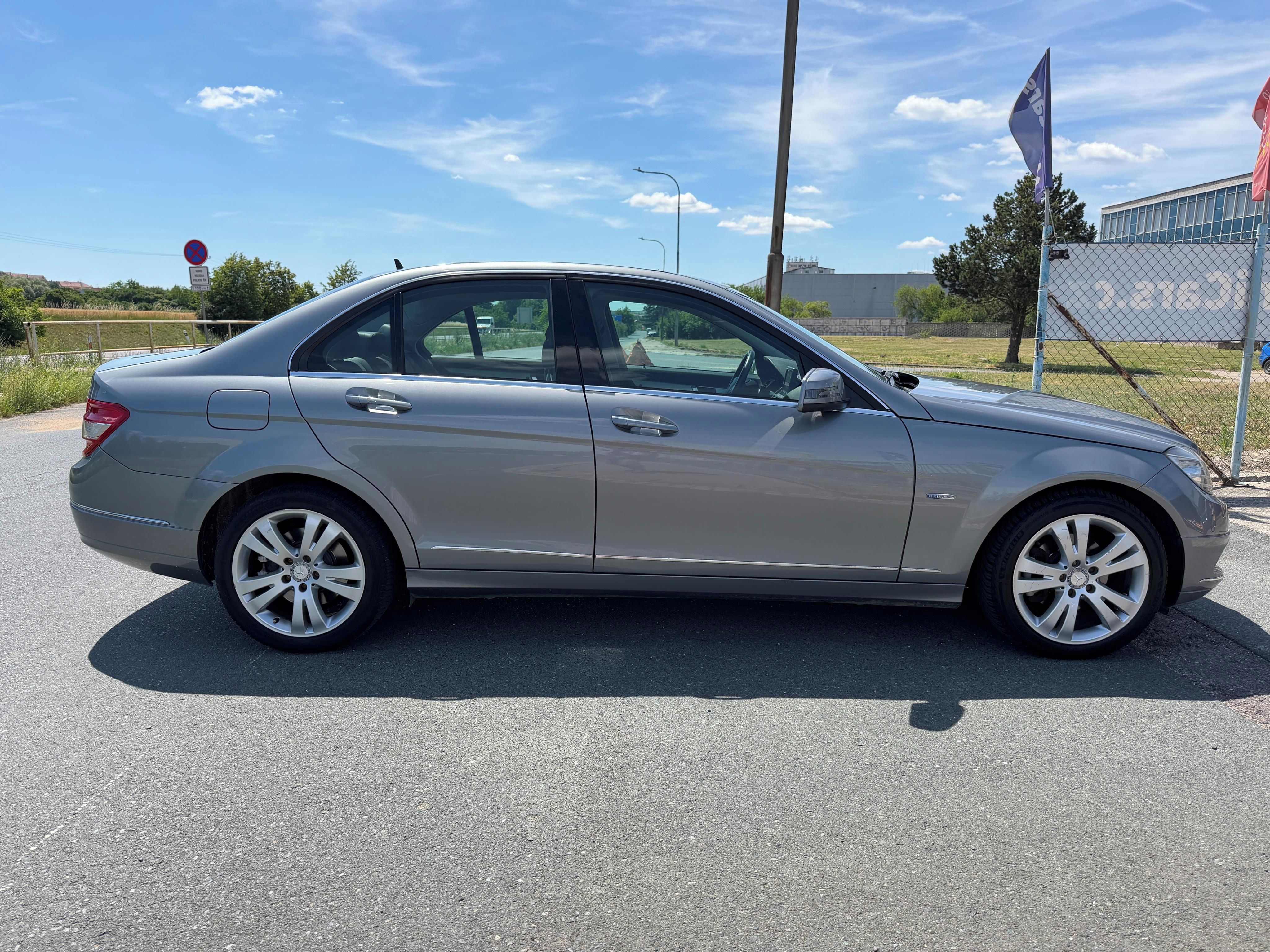 Mercedes-Benz Třídy C, 250 CDI 150kW 4MATIC, AUTOMAT - fotka 4