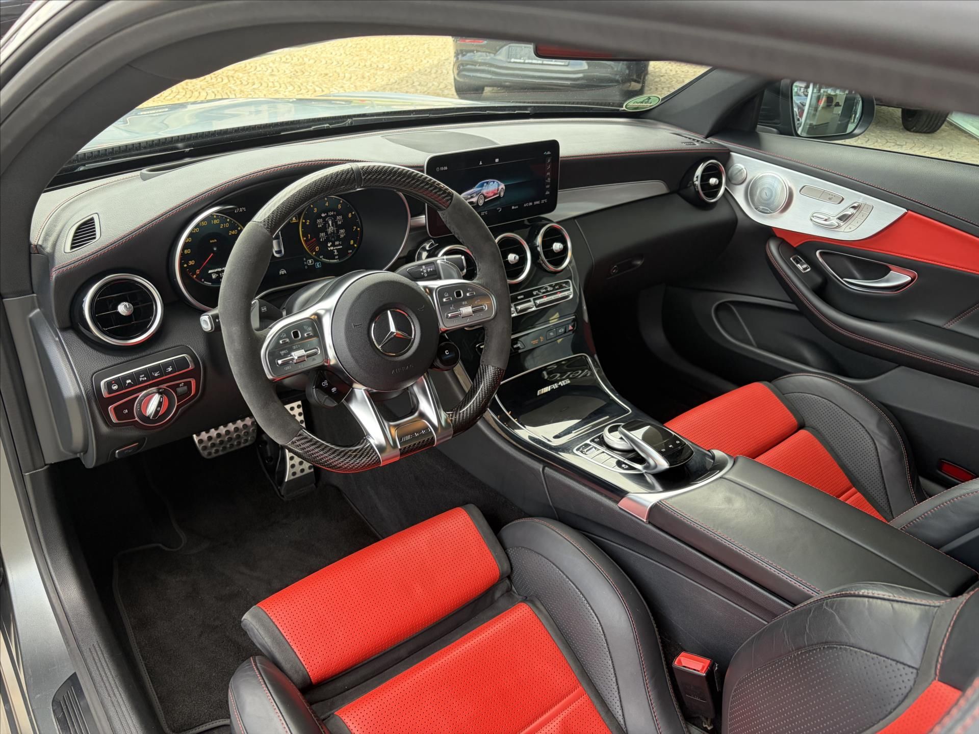 Mercedes-Benz Třídy C, AMG C63 S coupe - fotka 5