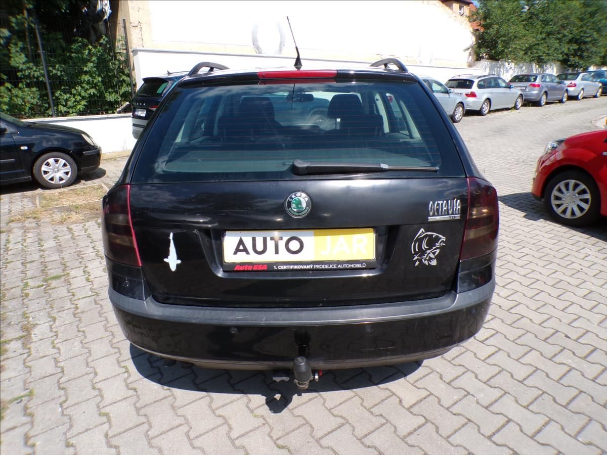 Škoda Octavia, 1,9 TDI  TAŽNÉ ZAŘÍZENÍ - fotka 5
