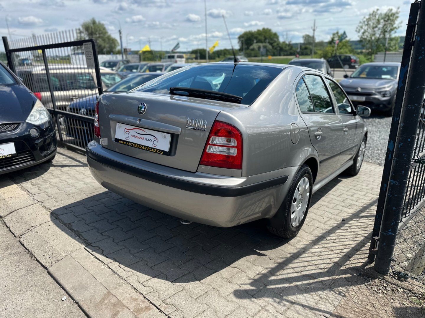 Škoda Octavia, 1.4MPi  GARANCE KM - fotka 6