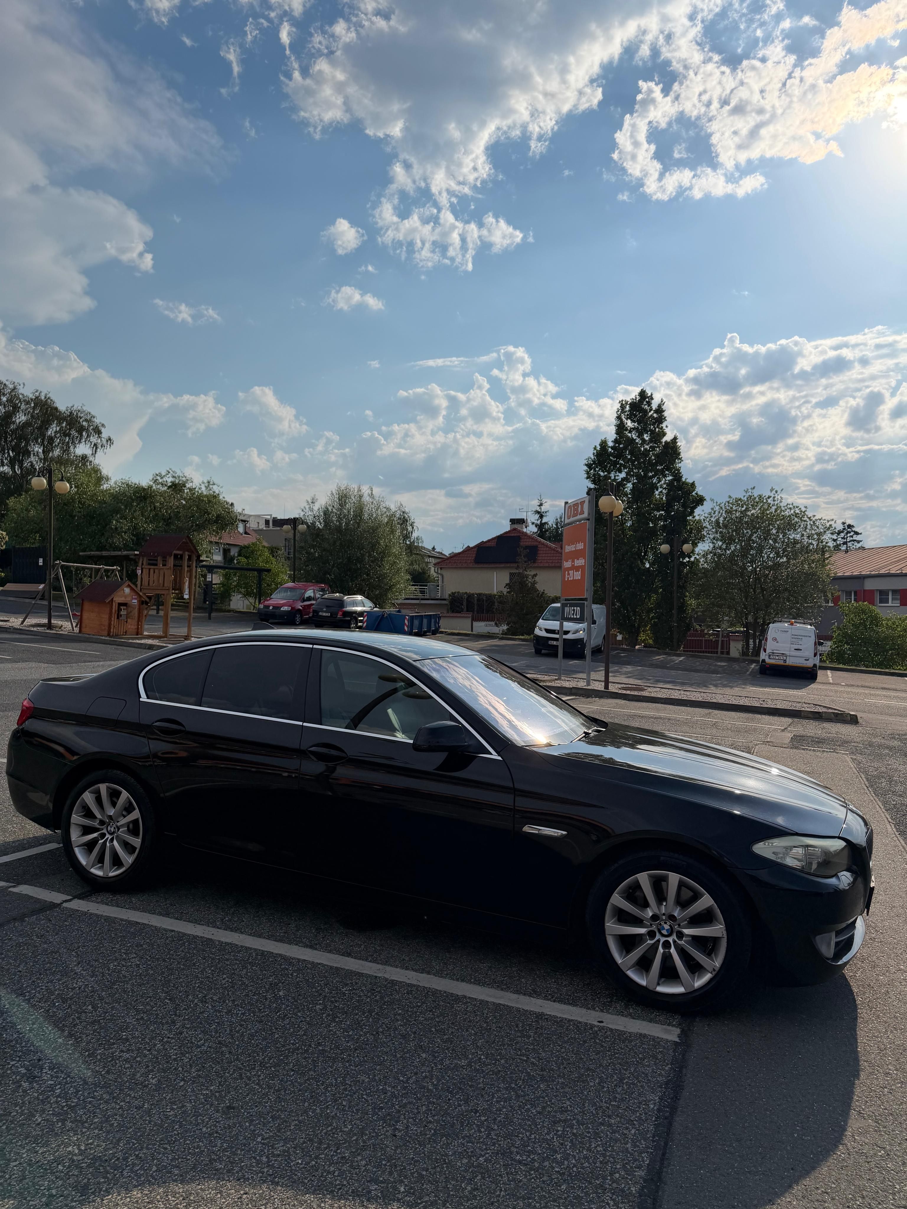 BMW Řada 5, BMW 530d - fotka 3