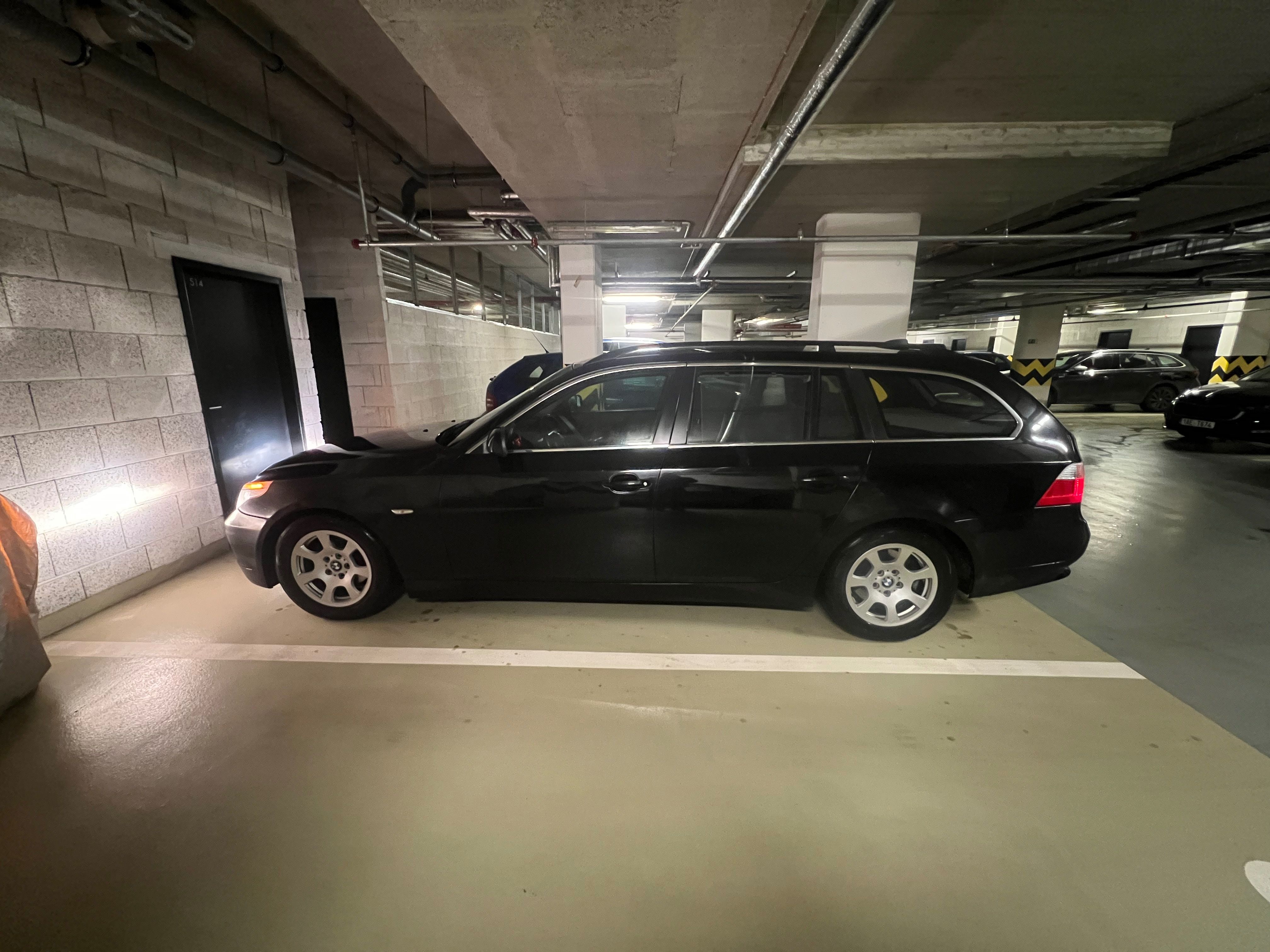 BMW Řada 5, BMW 525d - fotka 3