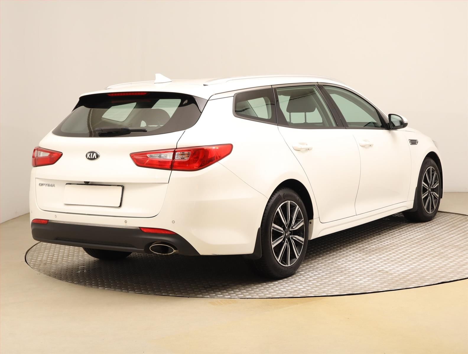 Kia Optima, 1.6 CRDi, Automat, Serv.kniha - fotka 5