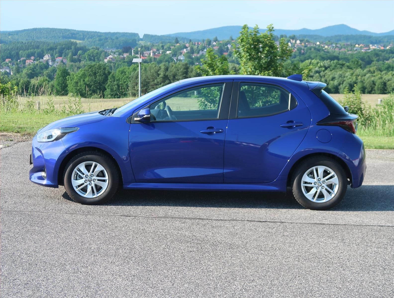 Toyota Yaris, 1.5 VVT-i Hybrid, Záruka - fotka 3