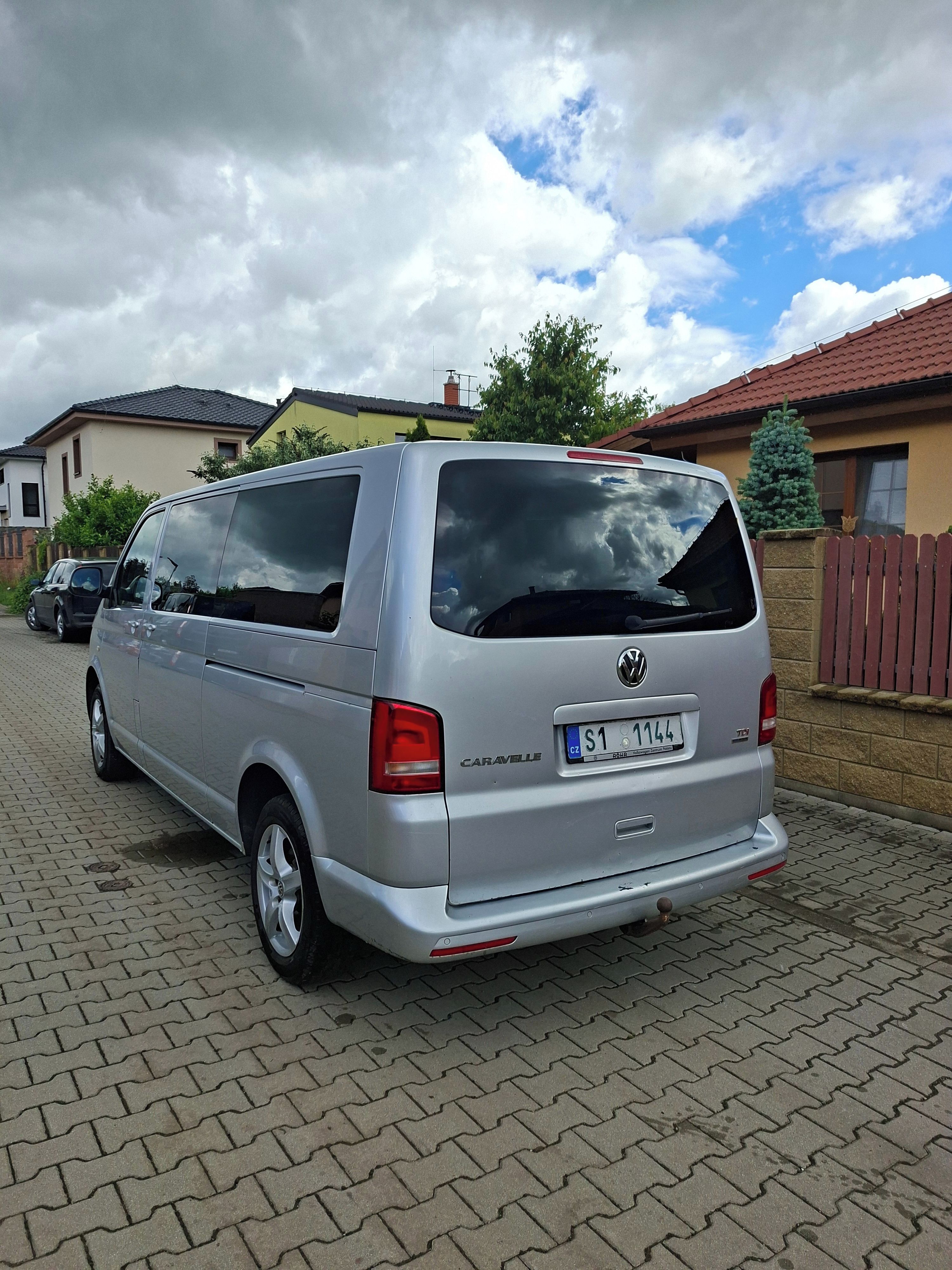 Volkswagen Caravelle, 2.0Tdi 132kw 9mis mod2015 Long - fotka 4