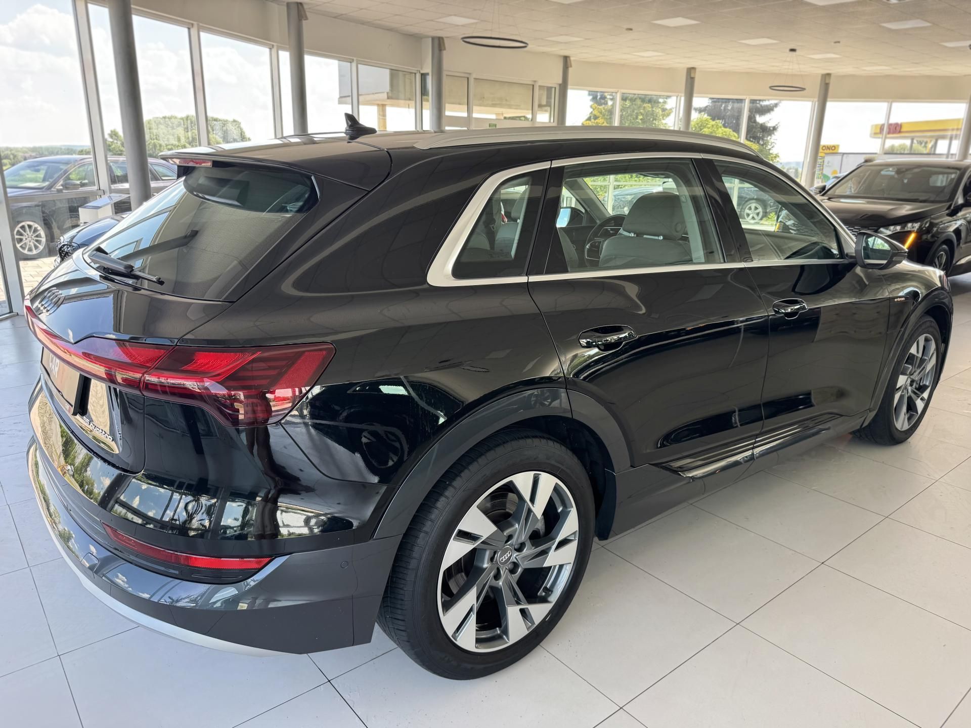 Audi e-tron, 55 Quattro*300kW*NočníVidění - fotka 5