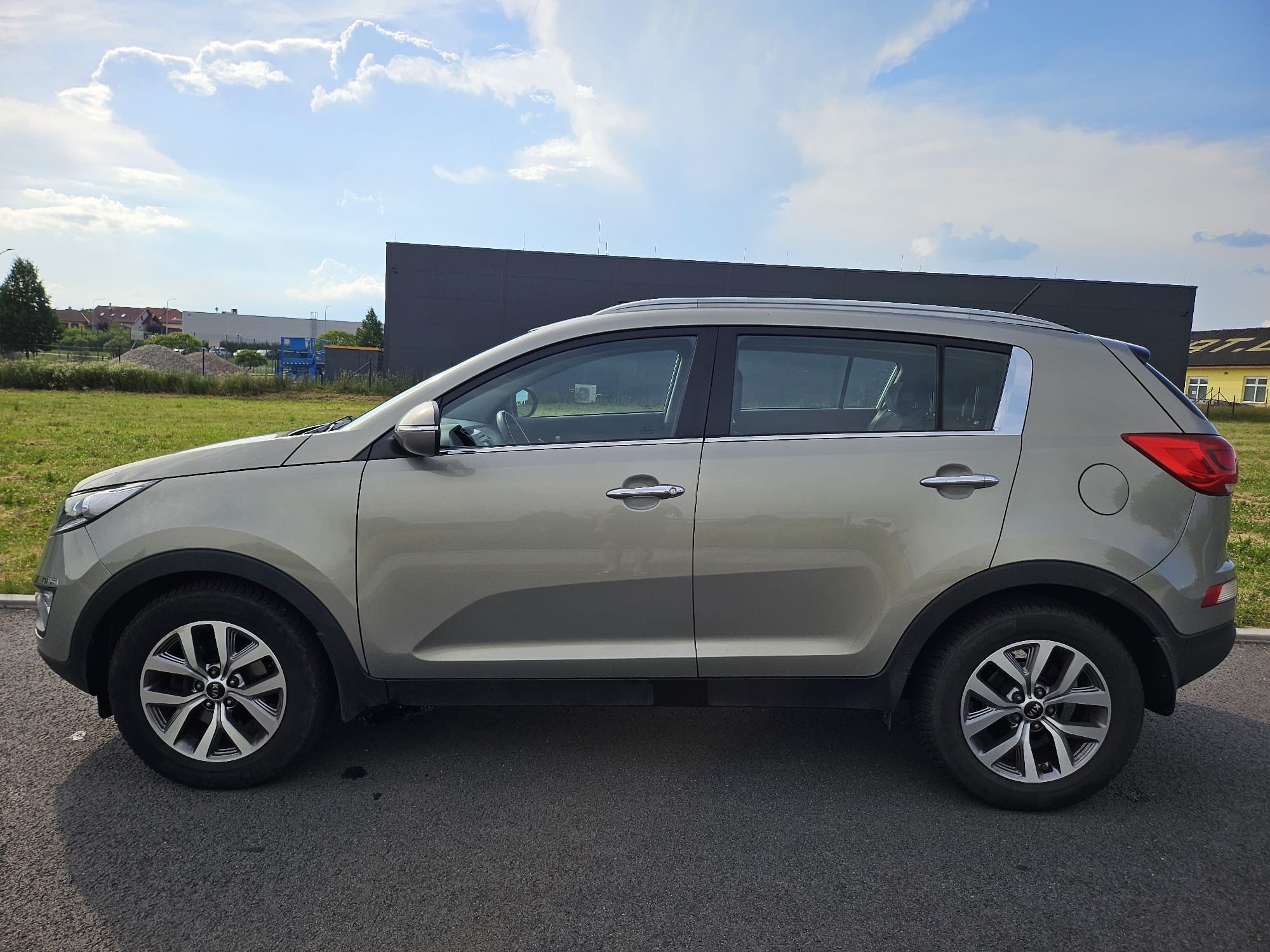 Kia Sportage, 1.7 TDI 85kw - fotka 3