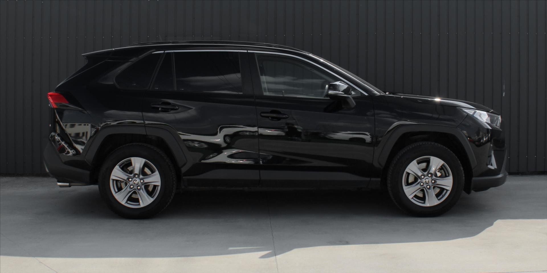 Toyota Rav4, Hybrid 4x4 Comfort - fotka 2