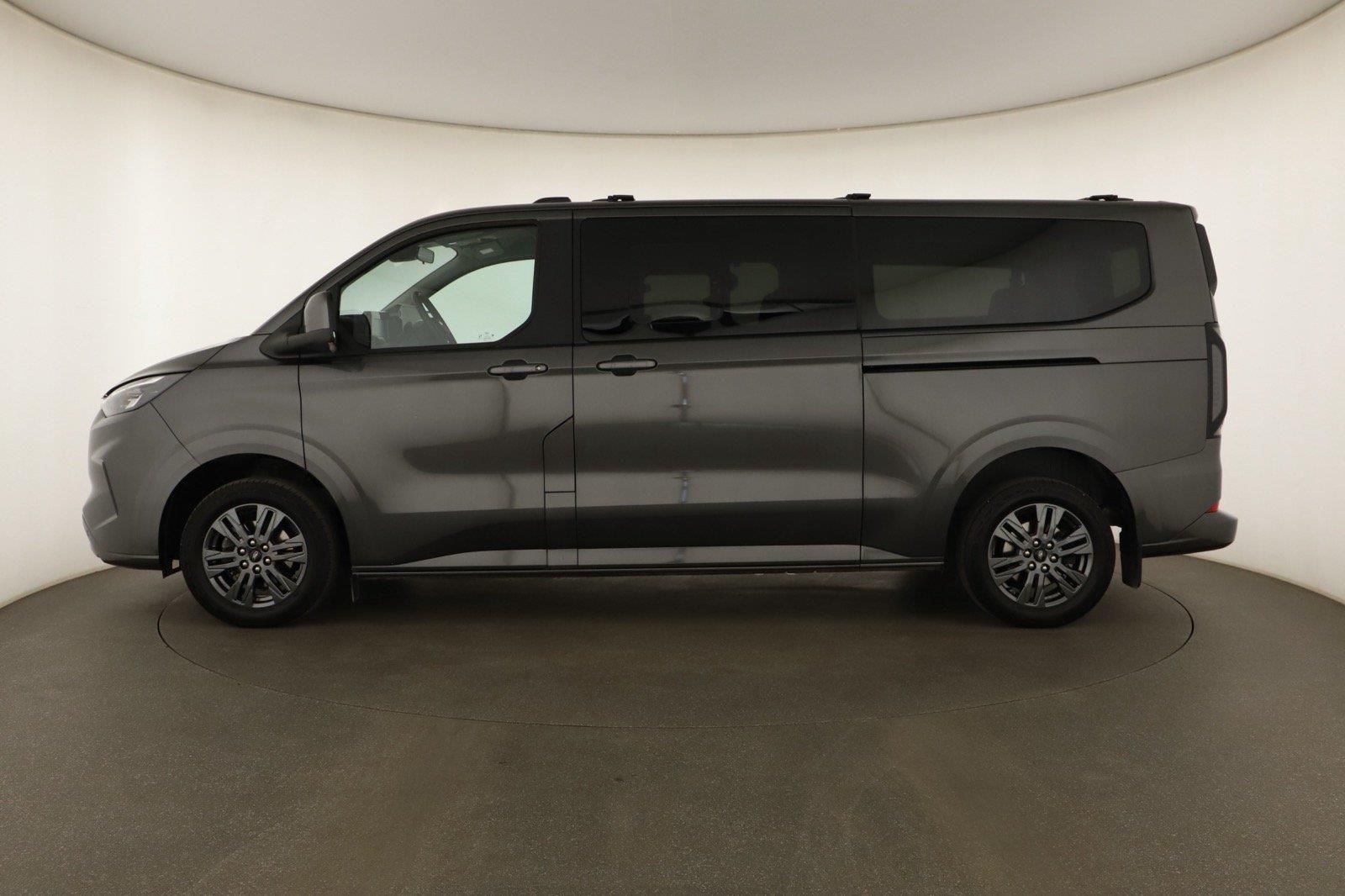 Ford Tourneo Custom, 2.0 EcoBlue, Titanium, Klima - fotka 3