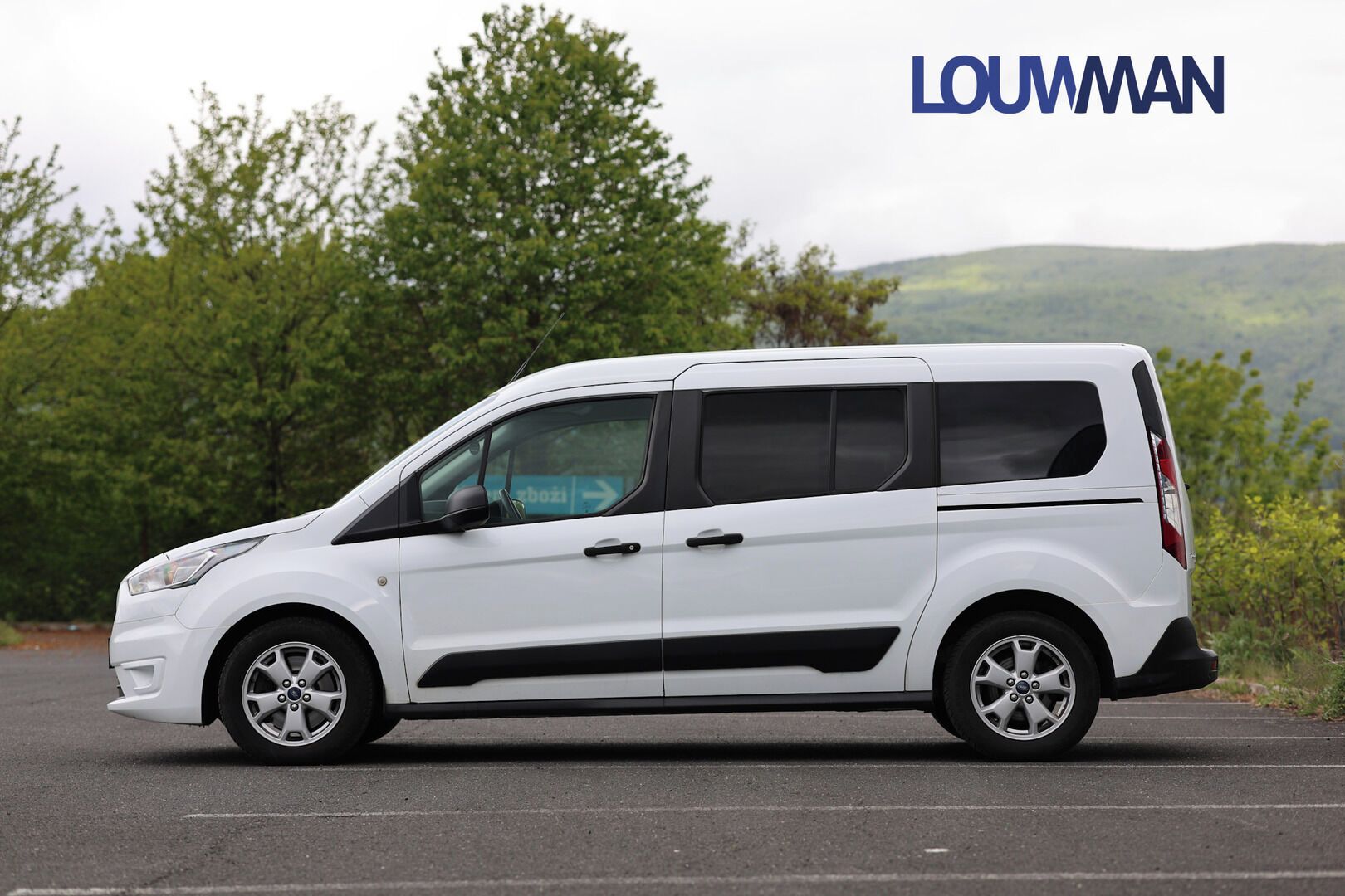 Ford Tourneo Connect, Titanium 1.5 EcoBlue - fotka 3