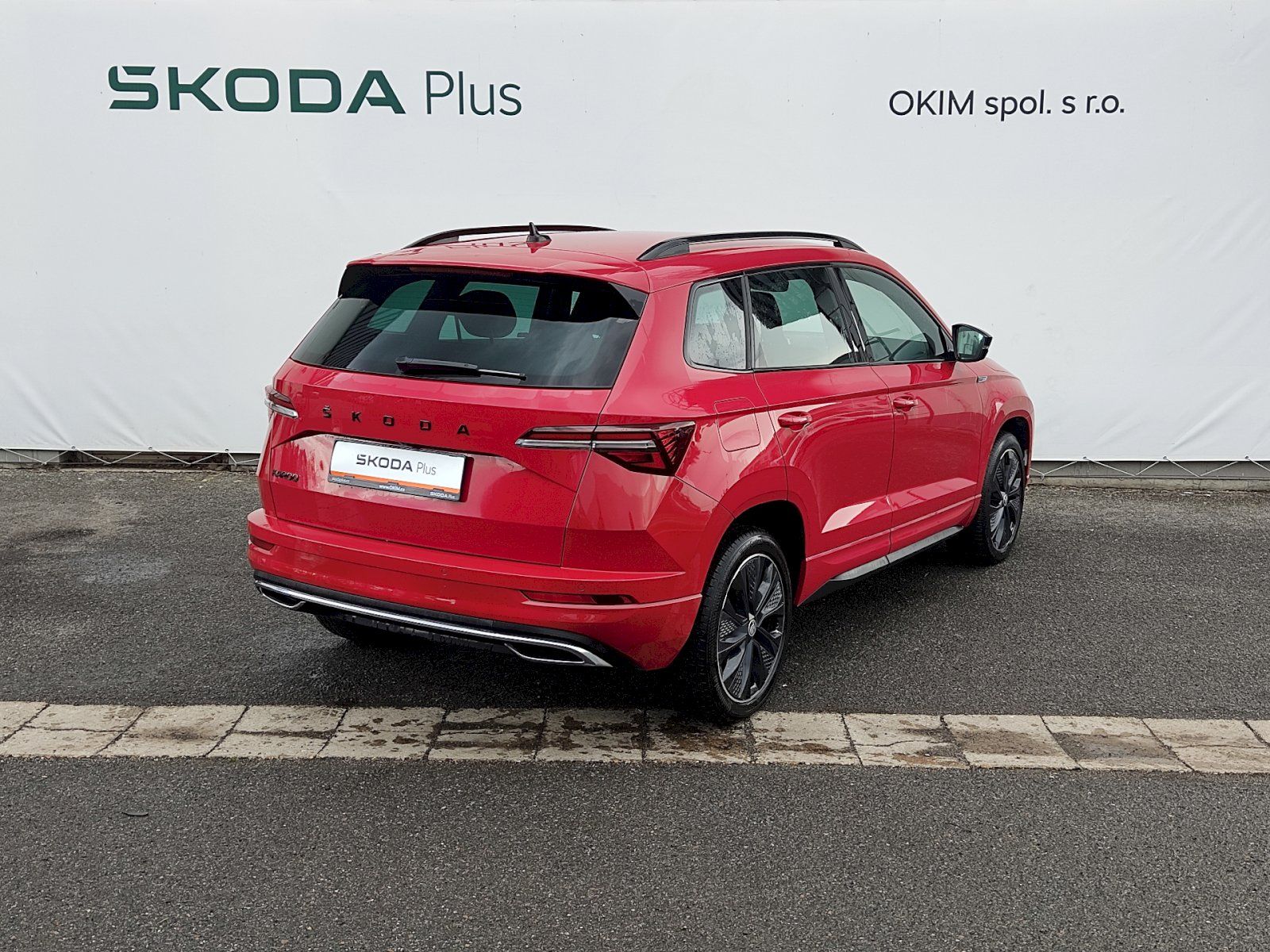Škoda Karoq, SportLine Plus 1,5 Tsi 110 Kw - fotka 2