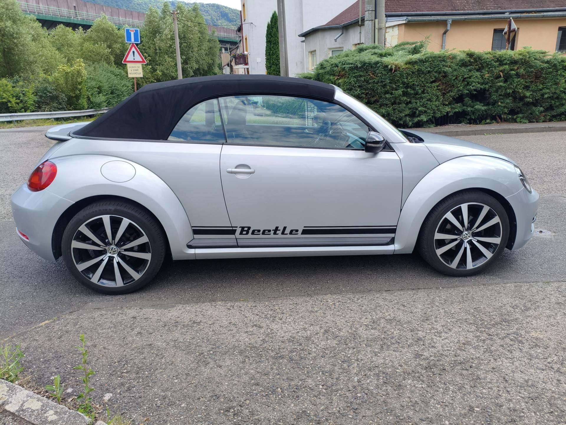 Volkswagen Beetle, 1,2 TSI Cabrio Sport - fotka 5