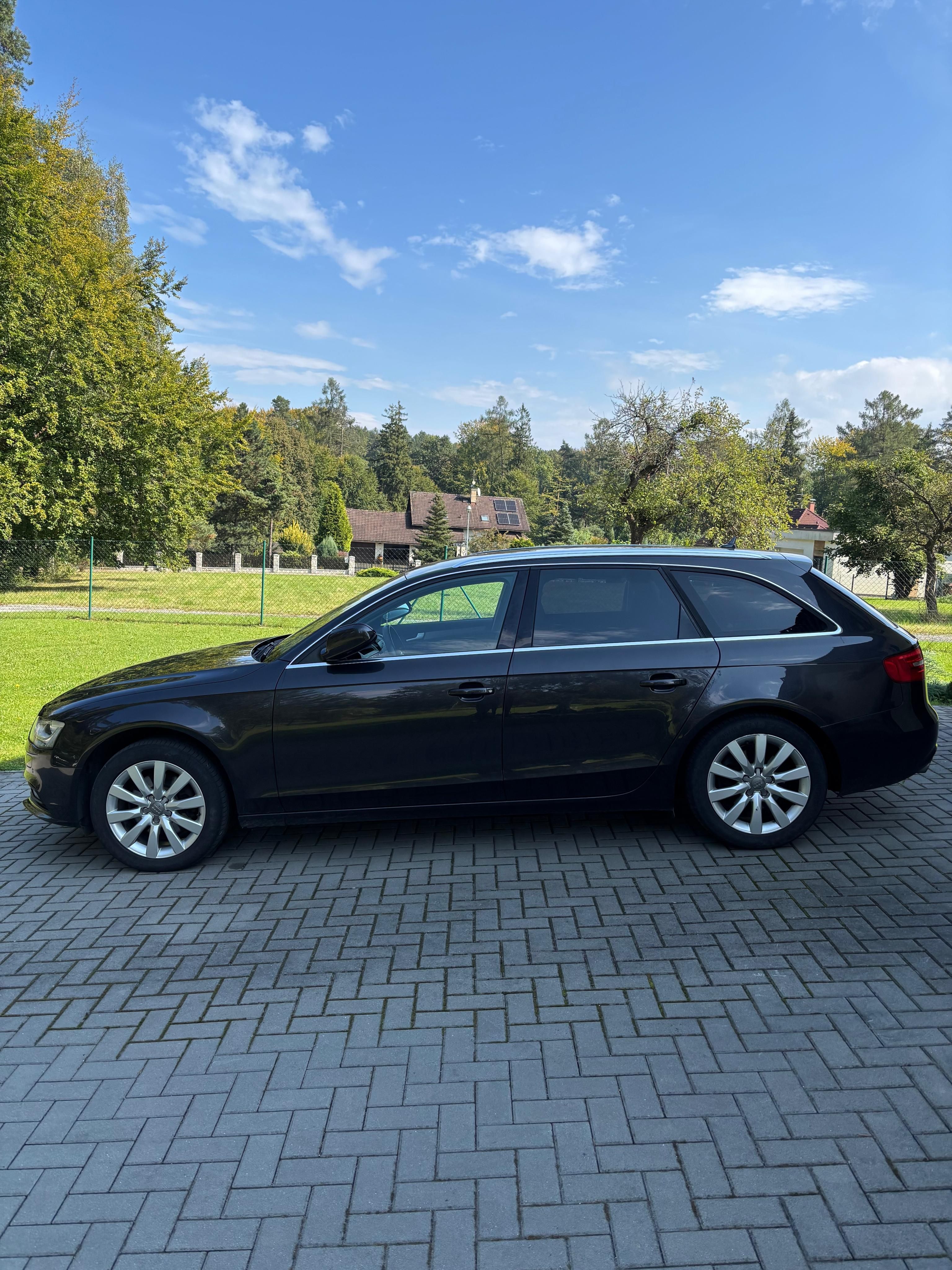 Audi A4 Avant, CZ, Quattro 2.0 TDI 130 kW - fotka 4