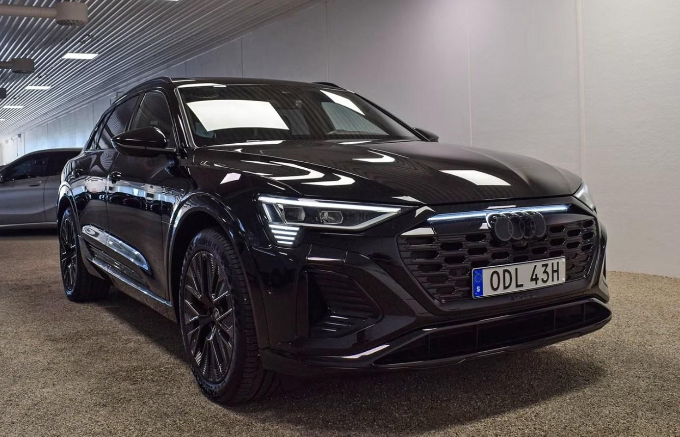Audi Q8 e-tron, 55 Q S-Line 360k 4 zóny Pano. - fotka 6