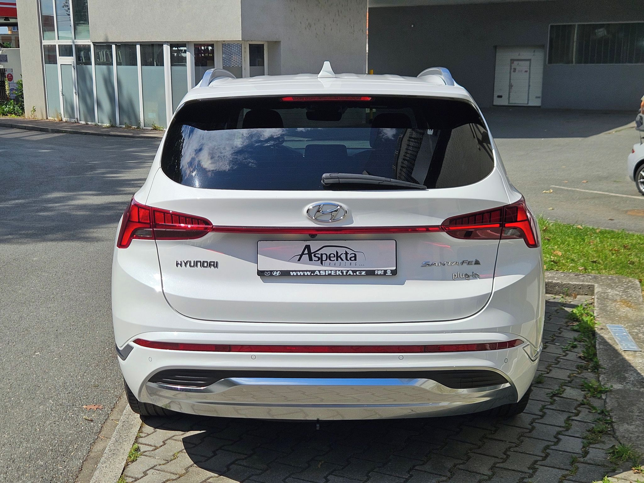 Hyundai Santa Fe, 1.6 T-GDi PHEV,1.maj., Luxury - fotka 4
