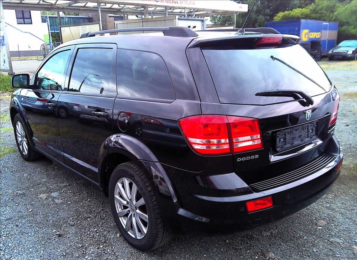 Dodge Journey, 2,4   i  SXT DUAL VVT SERVISKA - fotka 5