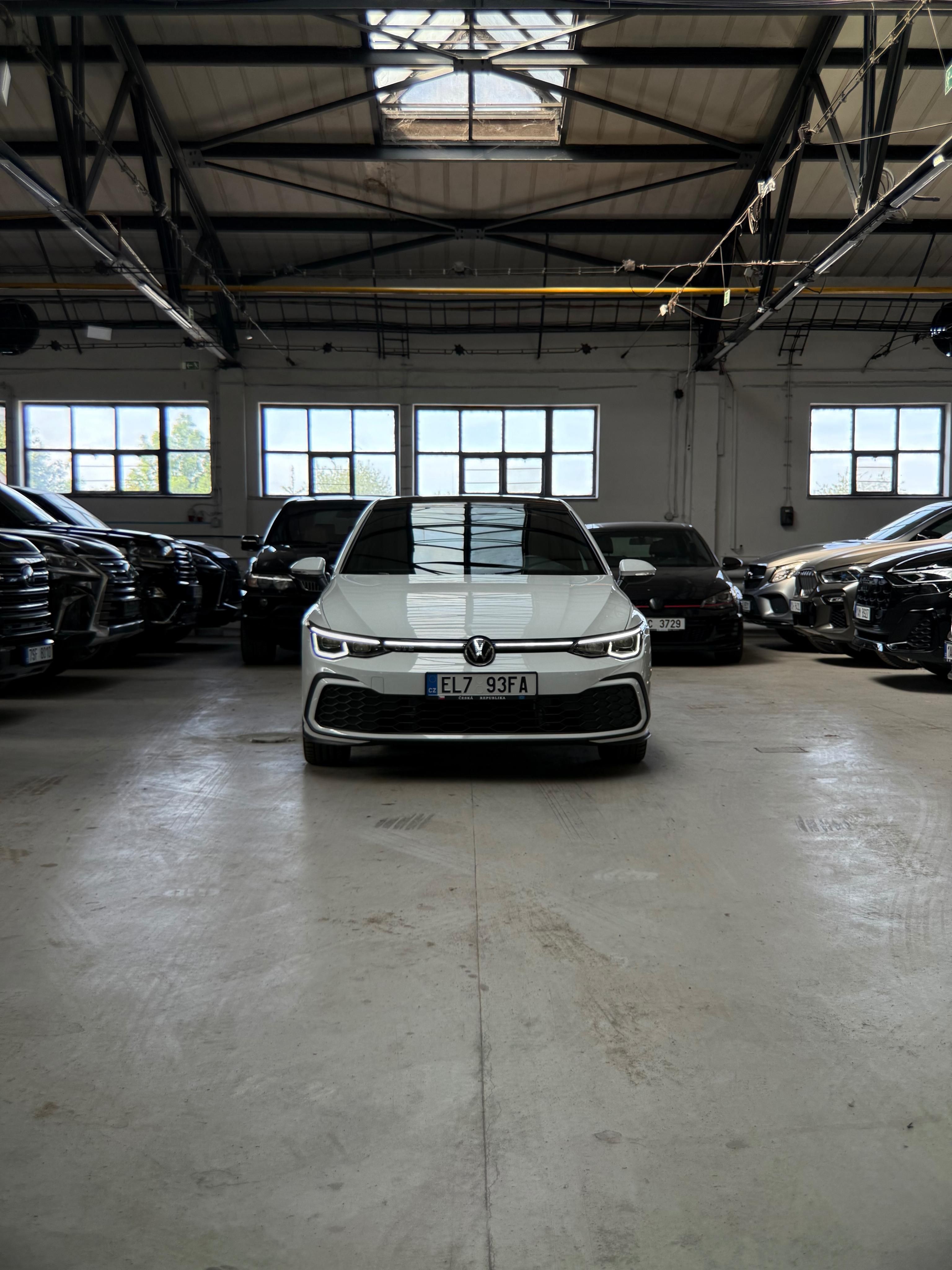 Volkswagen Golf, Golf 8 GTE 1.4 hybrid 2020 - fotka 3
