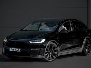 Plaid 6 míst AWD Tažné Pano.
