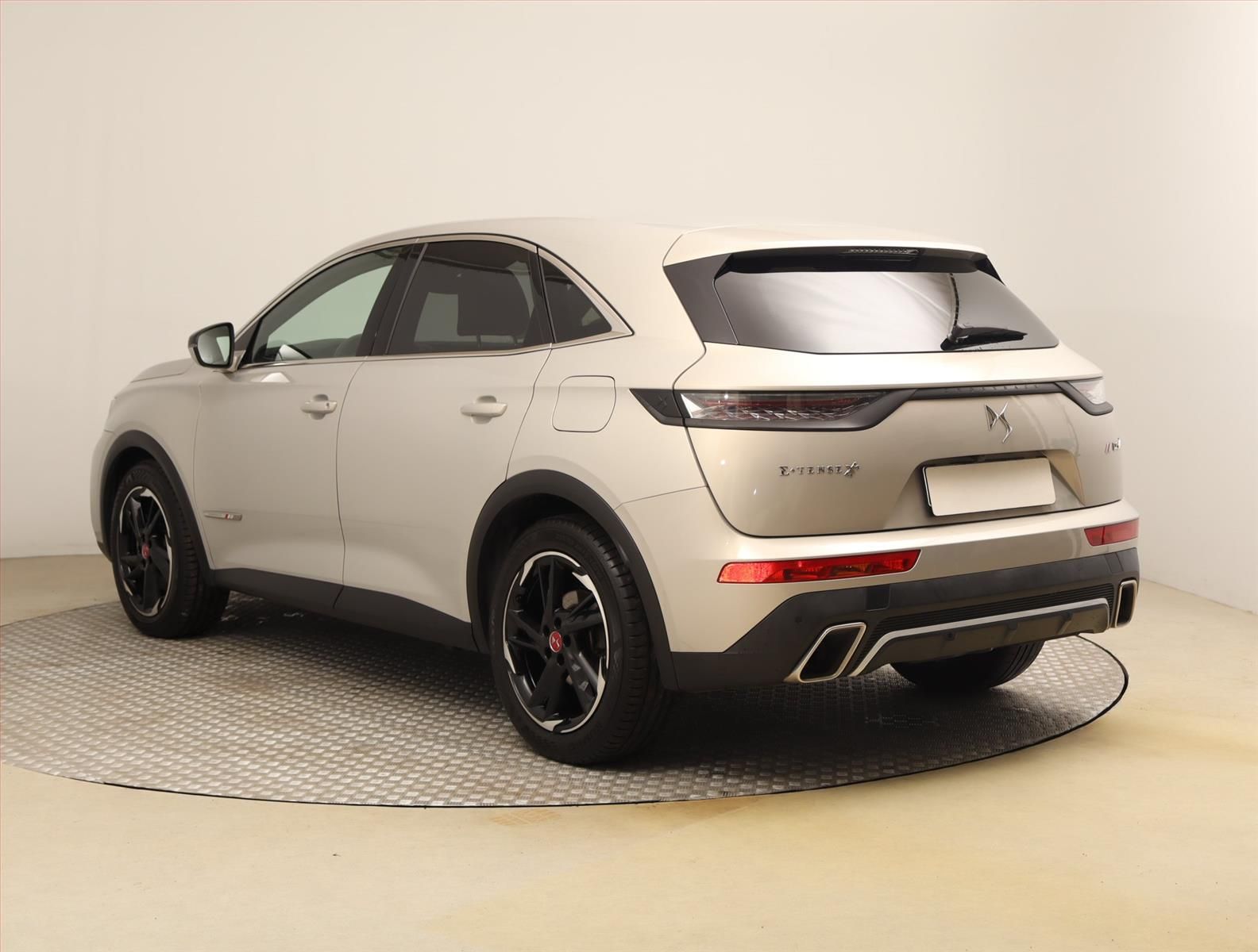DS 7 Crossback, E-Tense 4x4, 4X4, Automat - fotka 4