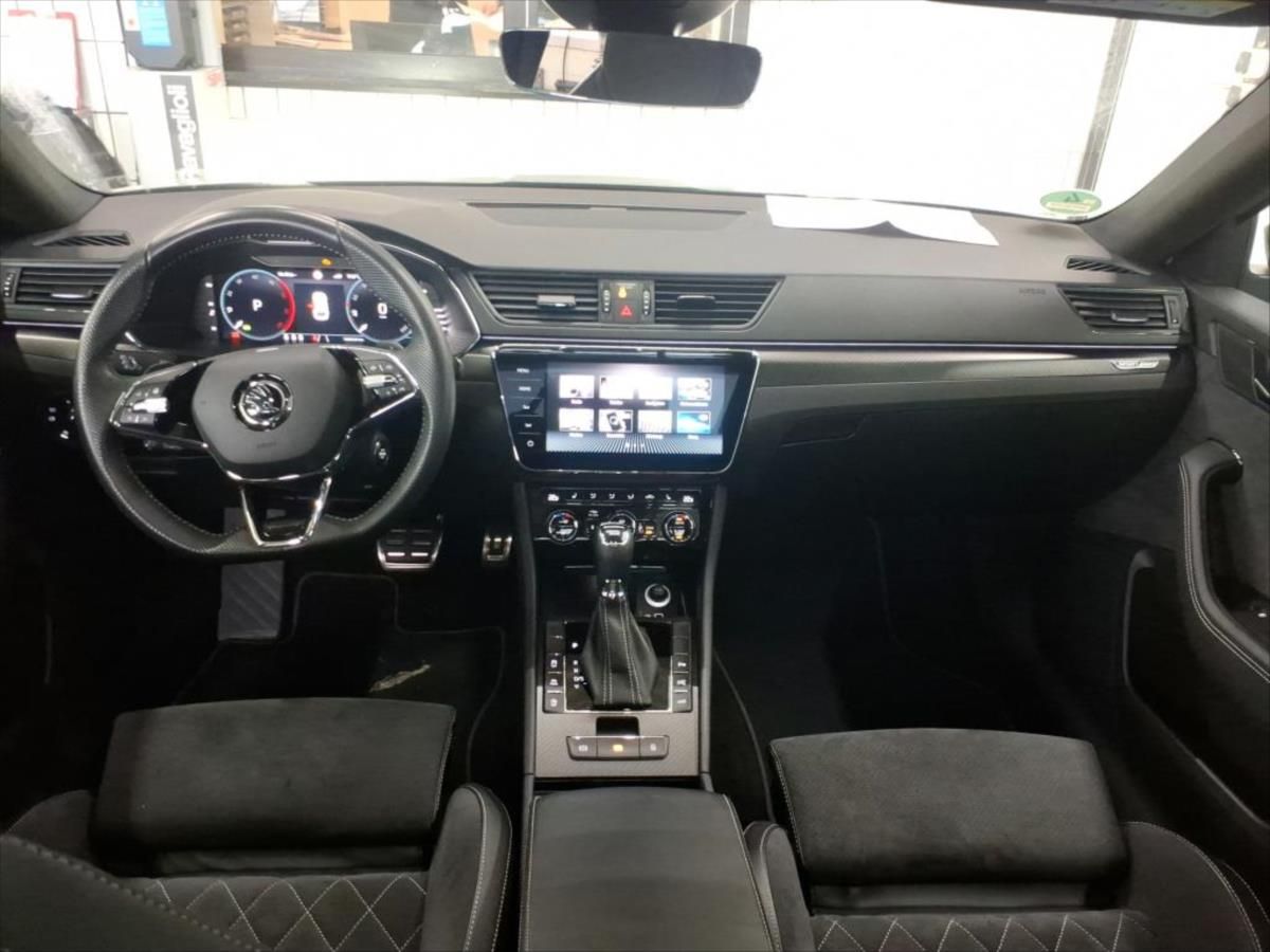 Škoda Superb, 2,0 SPORTLINE,WEBASTO,TAŽNÉ - fotka 5