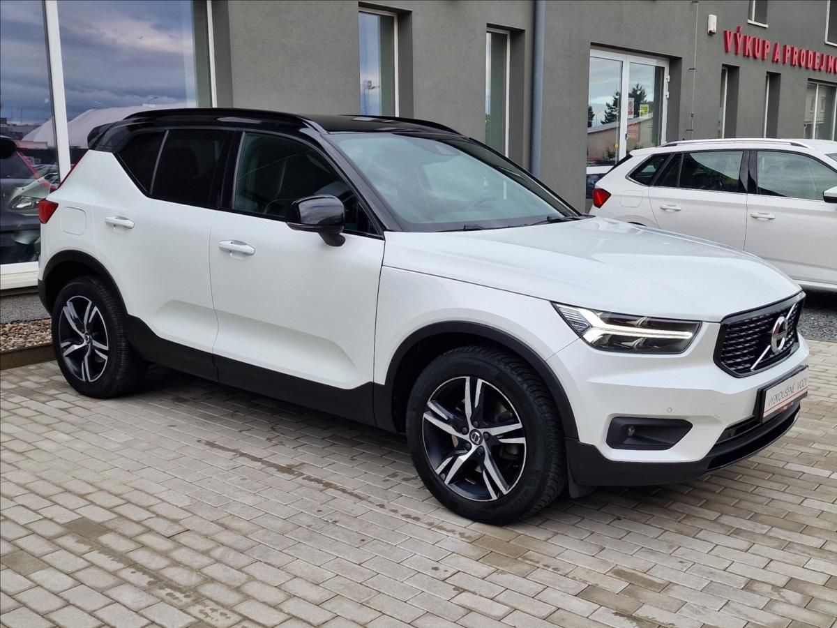 Volvo XC40, T4 R-Design AWD, ČR,1.Majitel - fotka 2