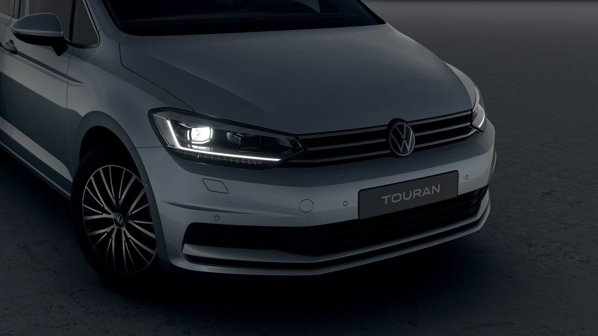Volkswagen Touran, Touran People 1,5 TSI 110 kW - fotka 4