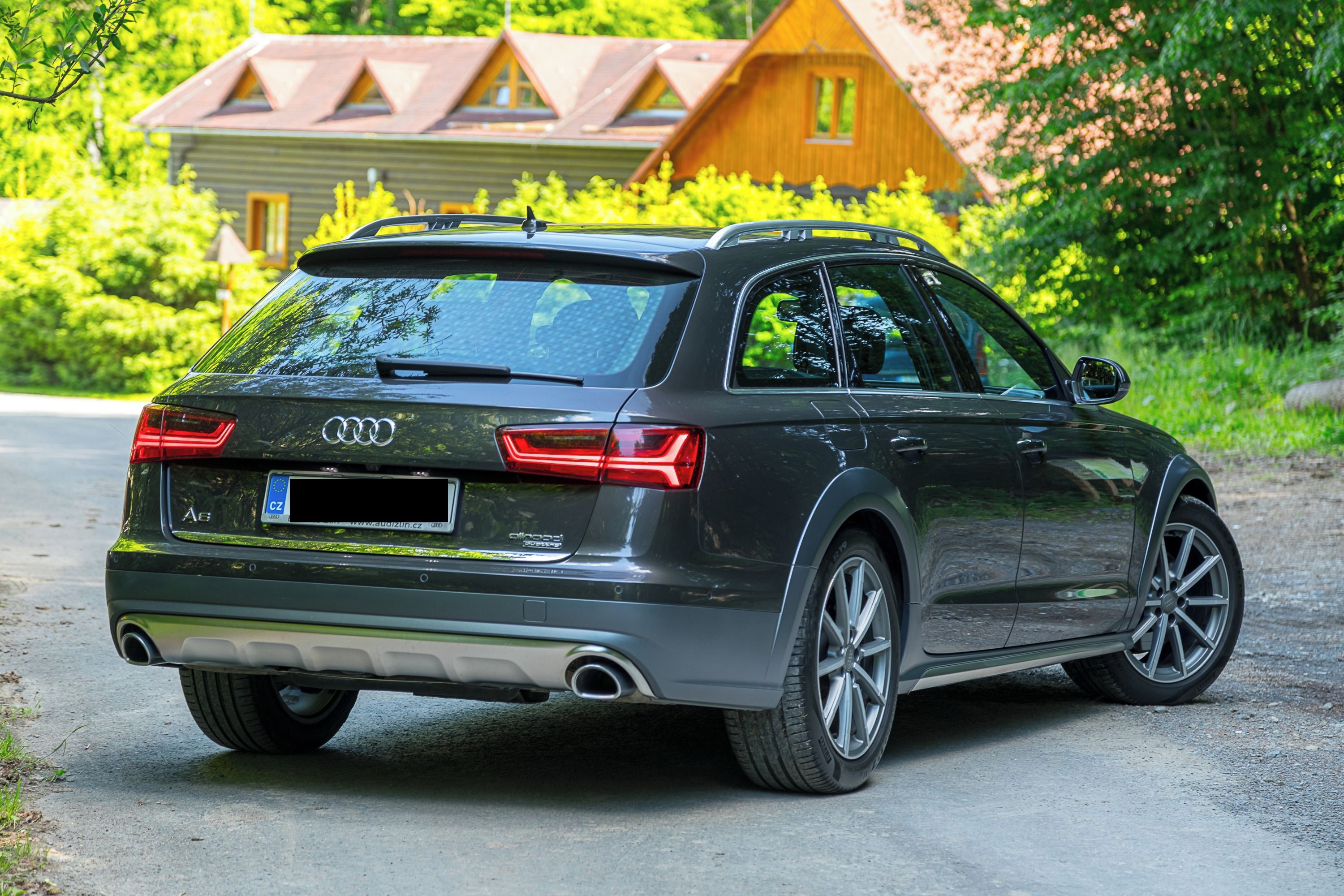 Audi A6 allroad, 3,0 TDI 200kW, 4x4, Nez.topení - fotka 2