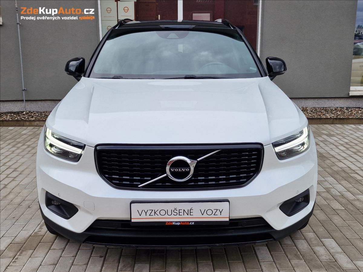 Volvo XC40, T4 R-Design AWD, ČR,1.Majitel - fotka 4
