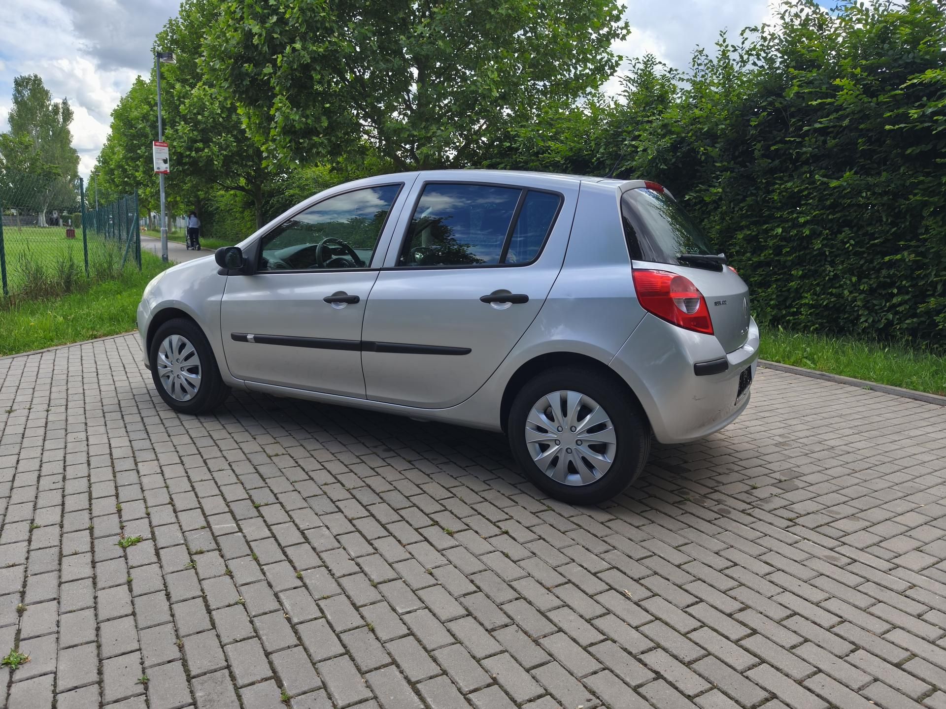 Renault Clio, 1.2 confort- nové rozvody - fotka 5