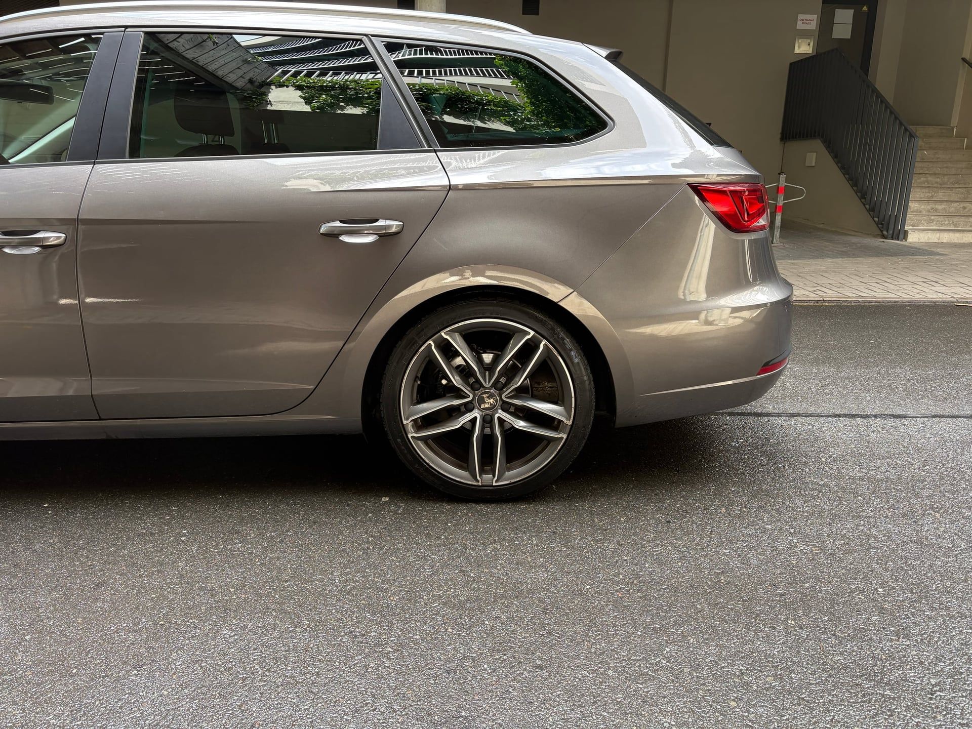 Seat Leon, ST/1.4 TSI/FR-Line/ČR-1.maj. - fotka 4
