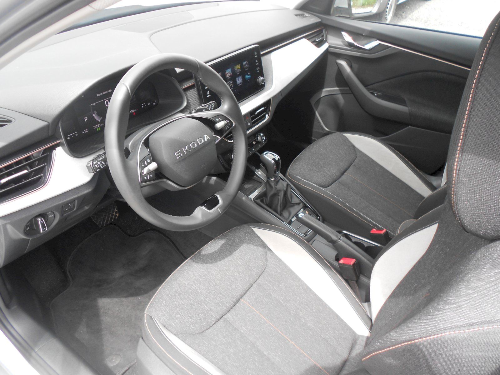 Škoda Kamiq, 1.0 TSI - 85 kW, Top Selection - fotka 5