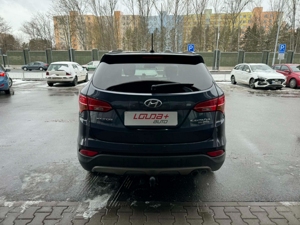 Hyundai Santa Fe, Premium 2.2 CRDI 145 kW - fotka 4