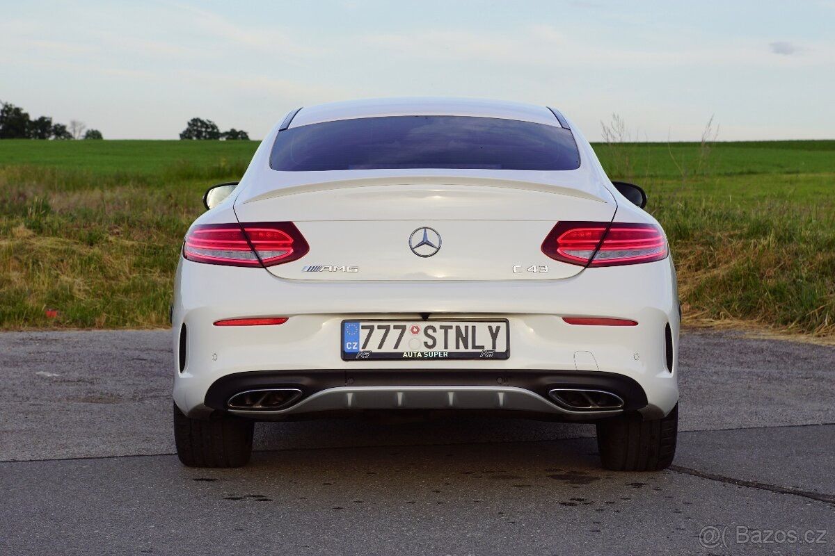 Mercedes-Benz Třídy C, C43 AMG Coupé - fotka 2