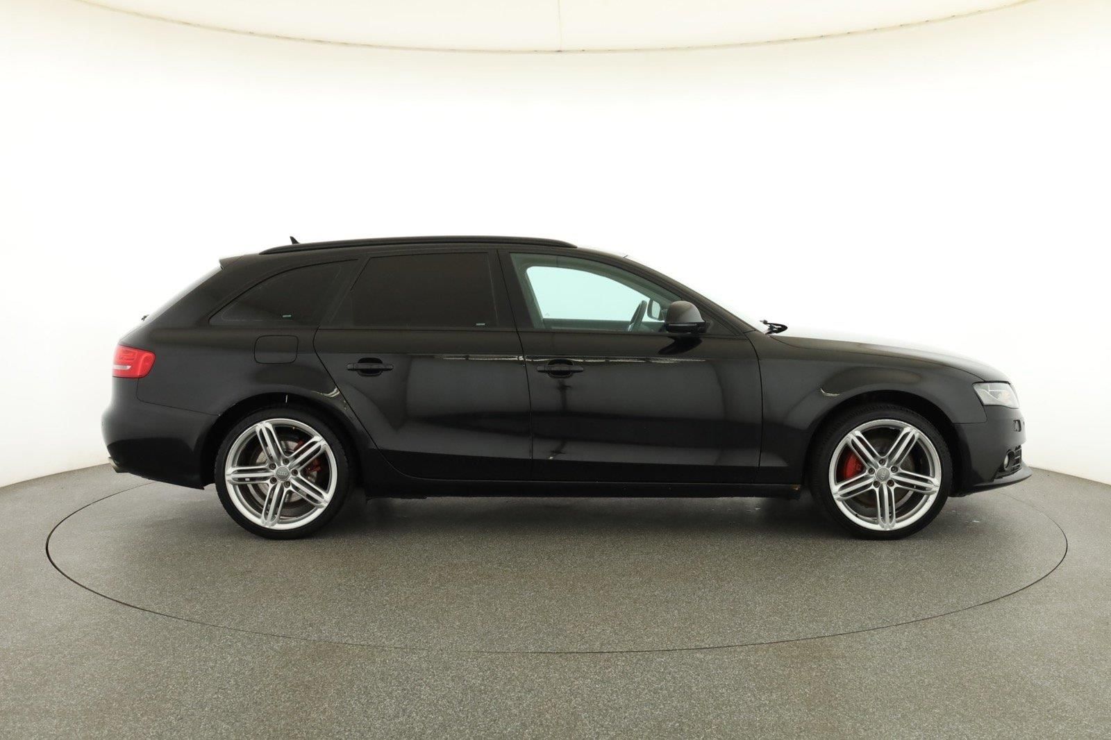 Audi A4, 3.0 TDI, 4X4, Navi, Xenony - fotka 6