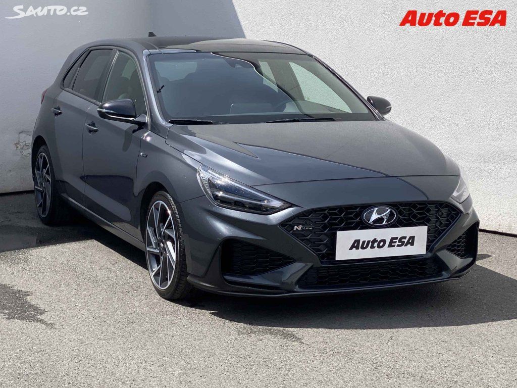 Hyundai i30, 1.5i,pano,N-Line