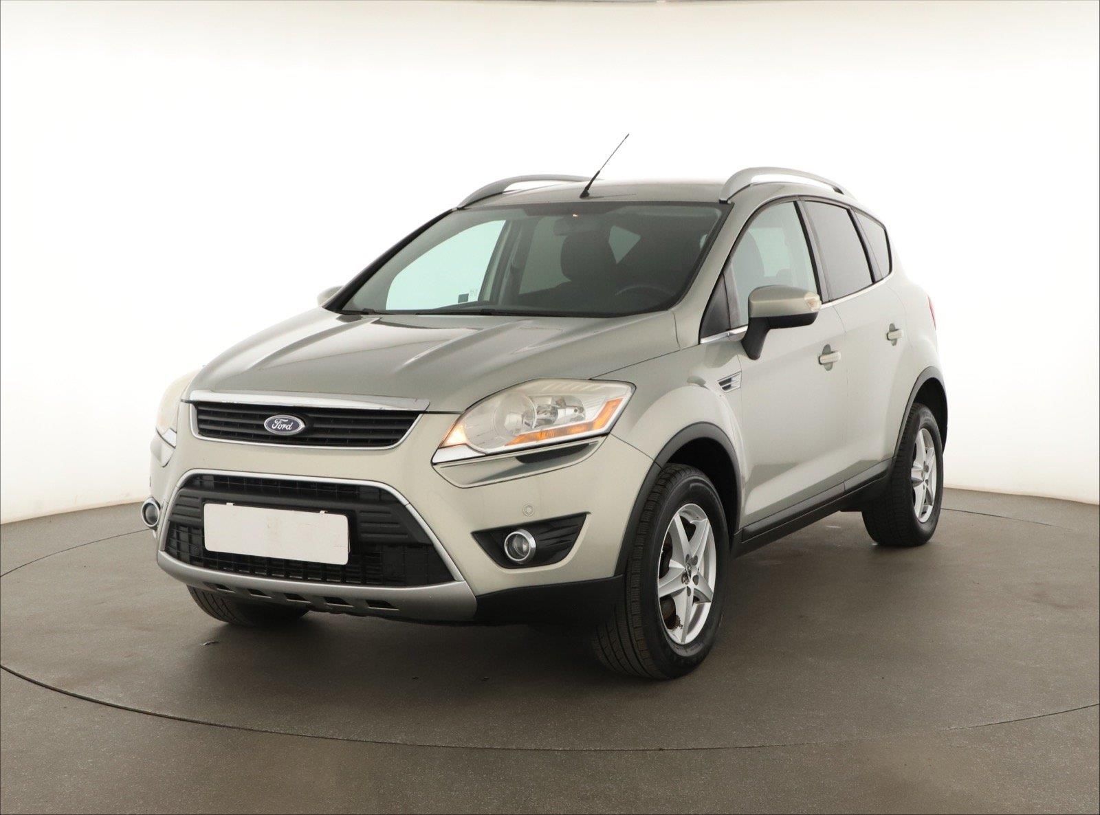 Ford Kuga, 2.0 TDCi, 4X4, Serv.kniha - fotka 2