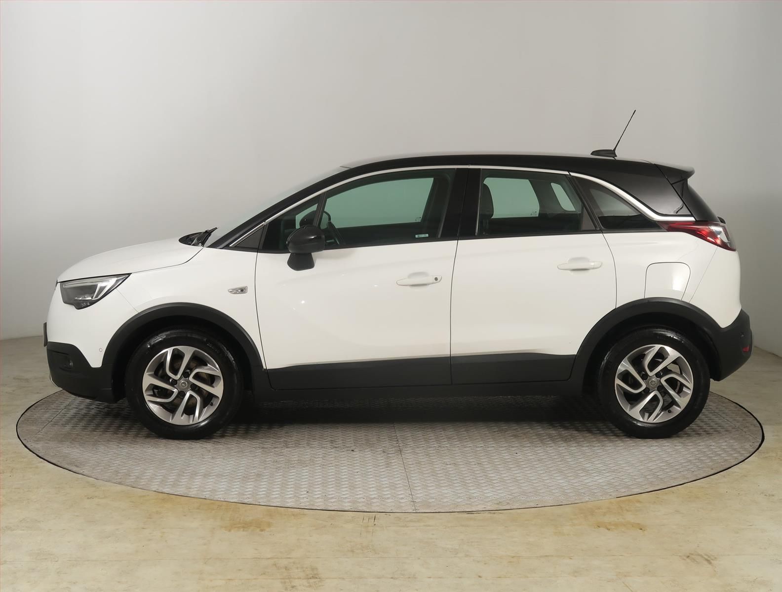 Opel Crossland, 1.2 Turbo, Serv.kniha, Kůže - fotka 3
