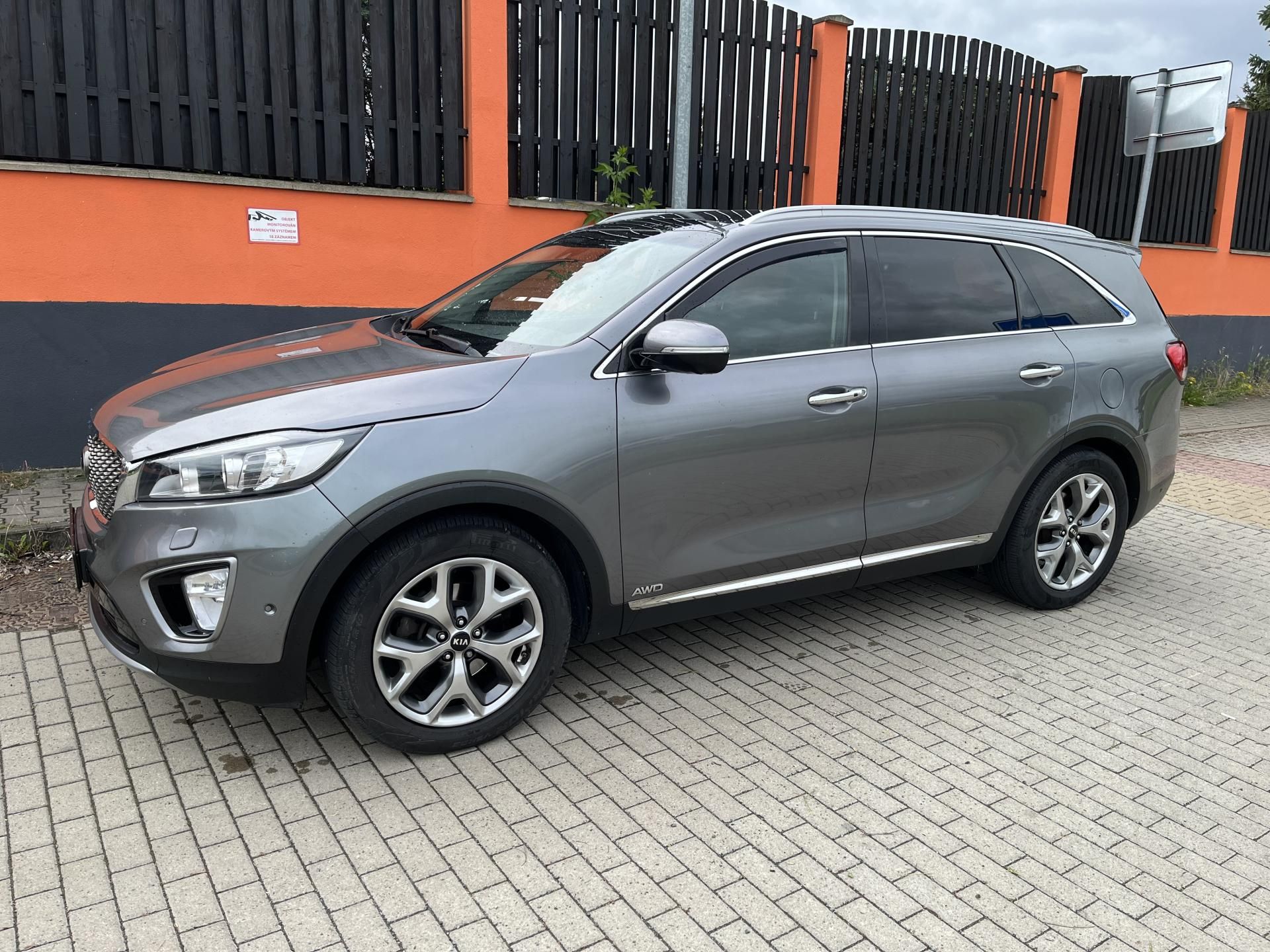 Kia Sorento, 2.2 CRDi Platinum 4x4 Automat - fotka 2