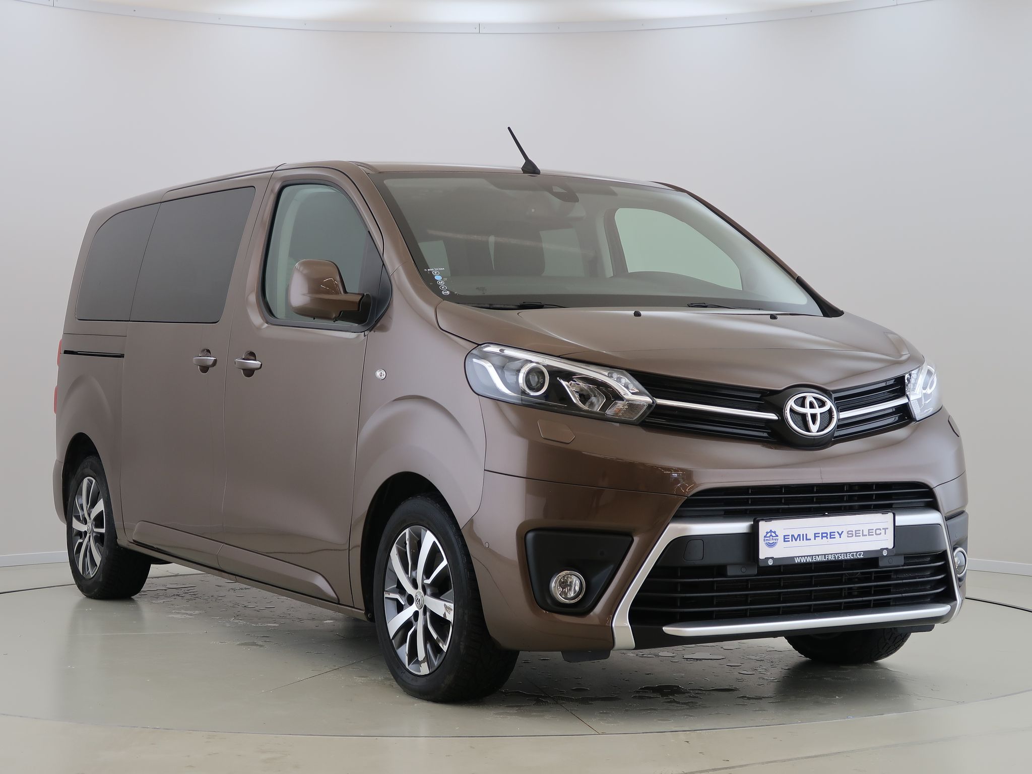 Toyota Proace Verso, 2.0D-4D,AT,8Míst,L1,Comfort - fotka 3