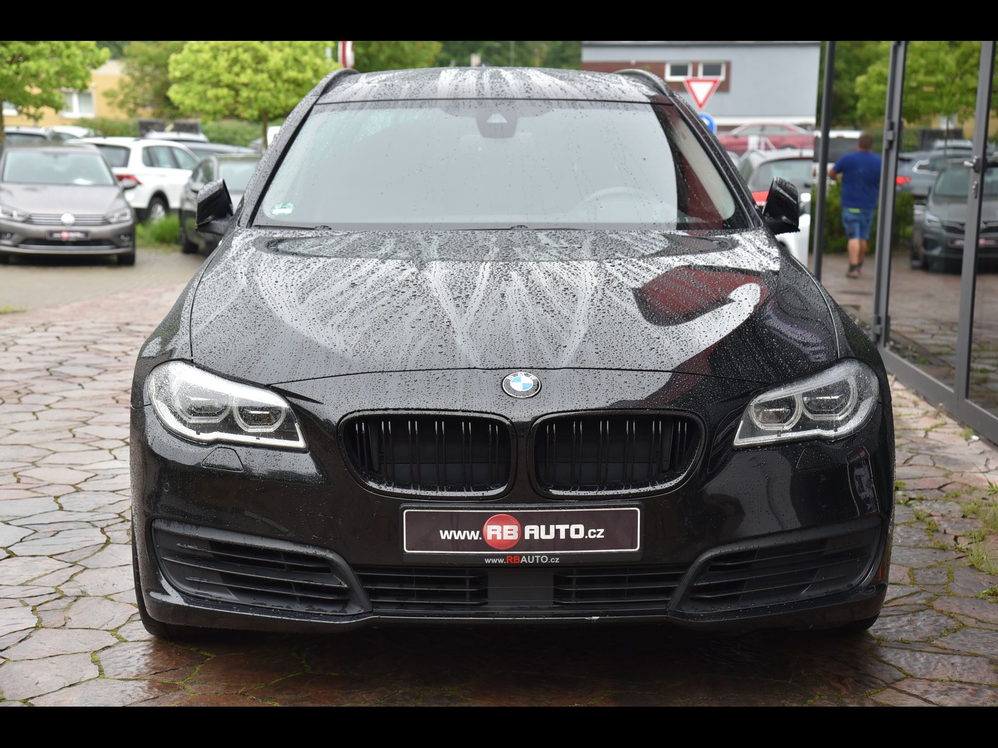 BMW Řada 5, 3.0 d 190 kw xDrive - fotka 2