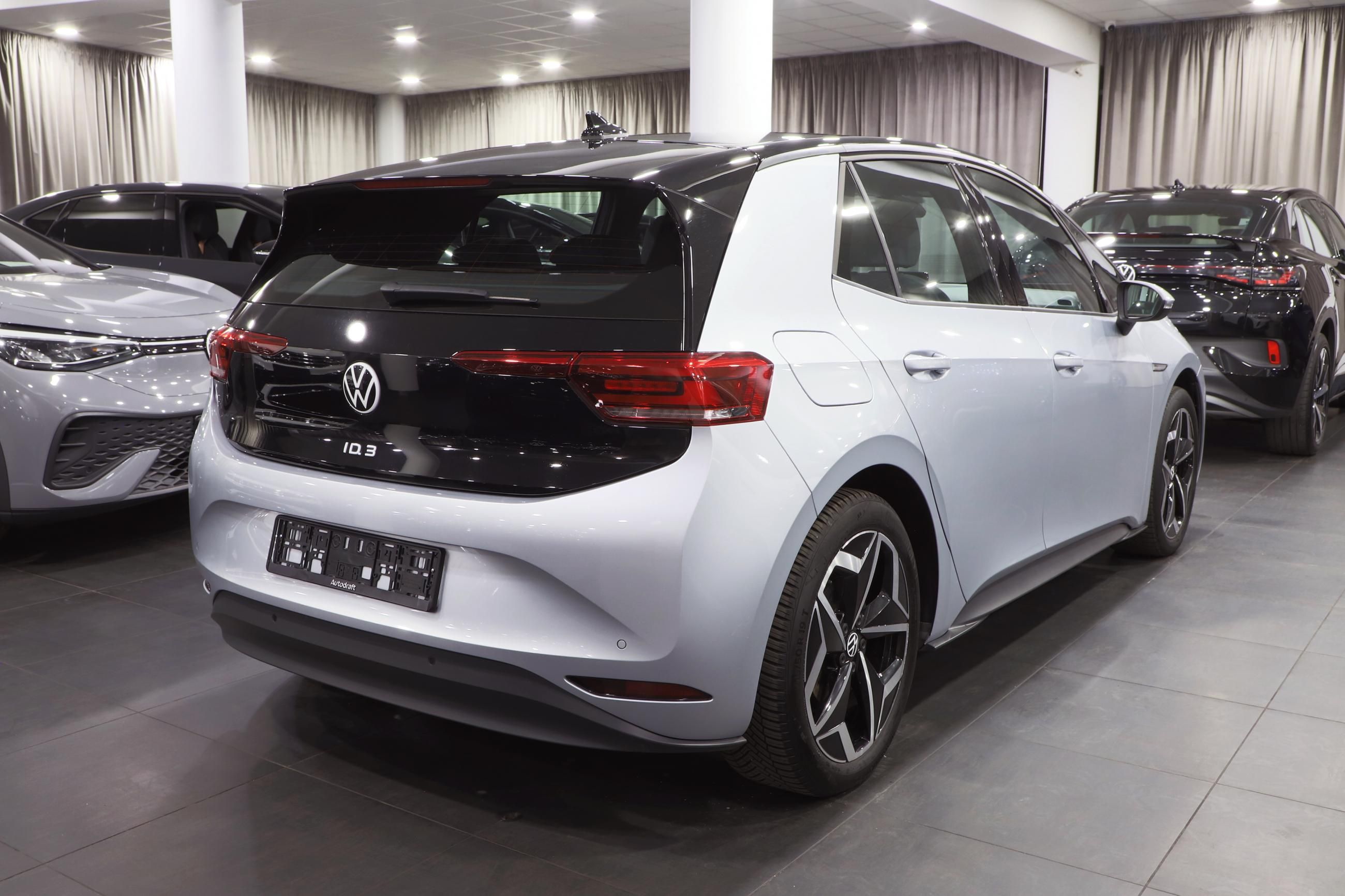 Volkswagen ID.3, ID.3 Pro 150kW / ALU 19'' - fotka 4