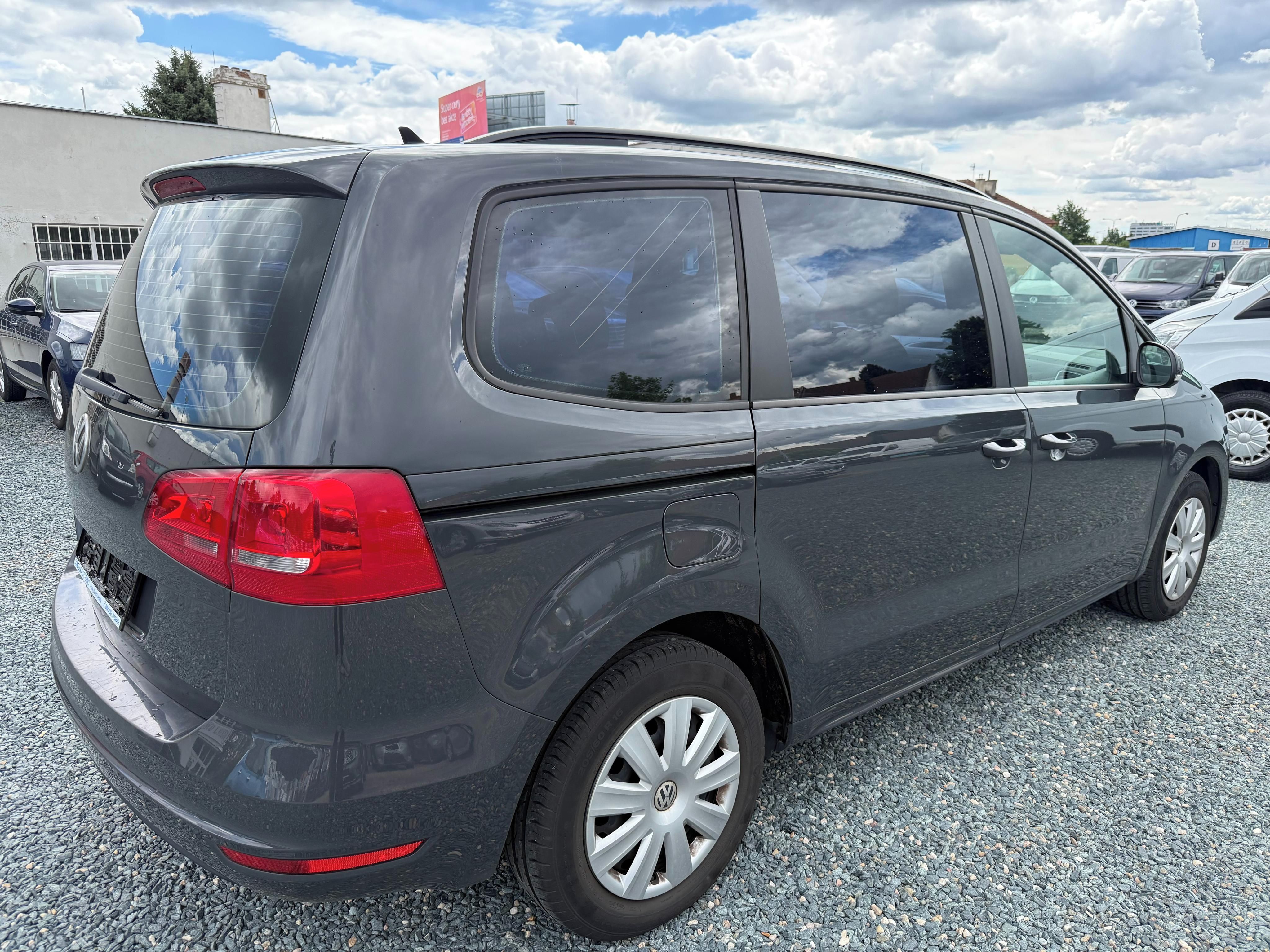 Volkswagen Sharan, 2.0 TDi 103Kw 7-Míst 1-Majitel - fotka 3