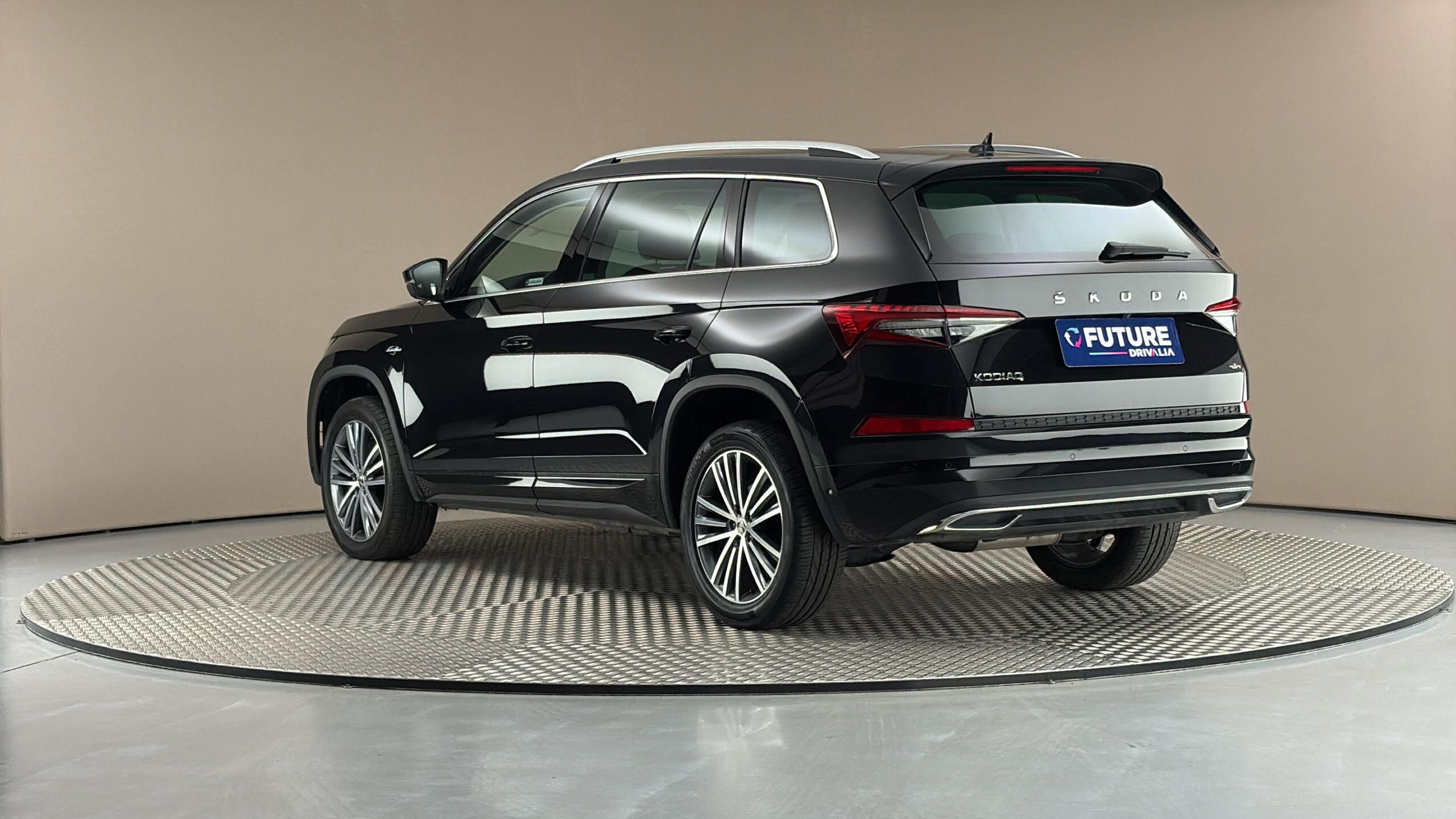 Škoda Kodiaq, 2.0 TDI DSG 4x4 L&K - fotka 2